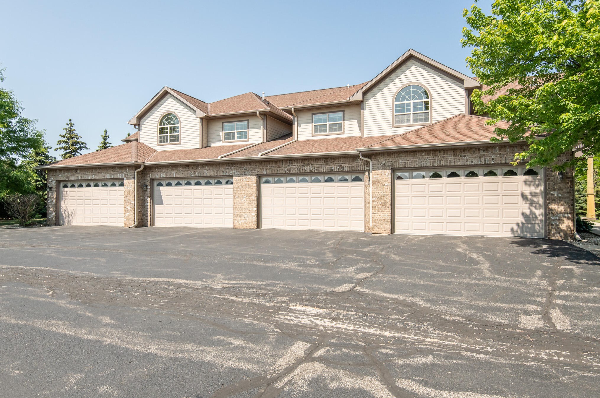 18111 Wisconsin Ave, Brookfield WI  53045-6800 exterior