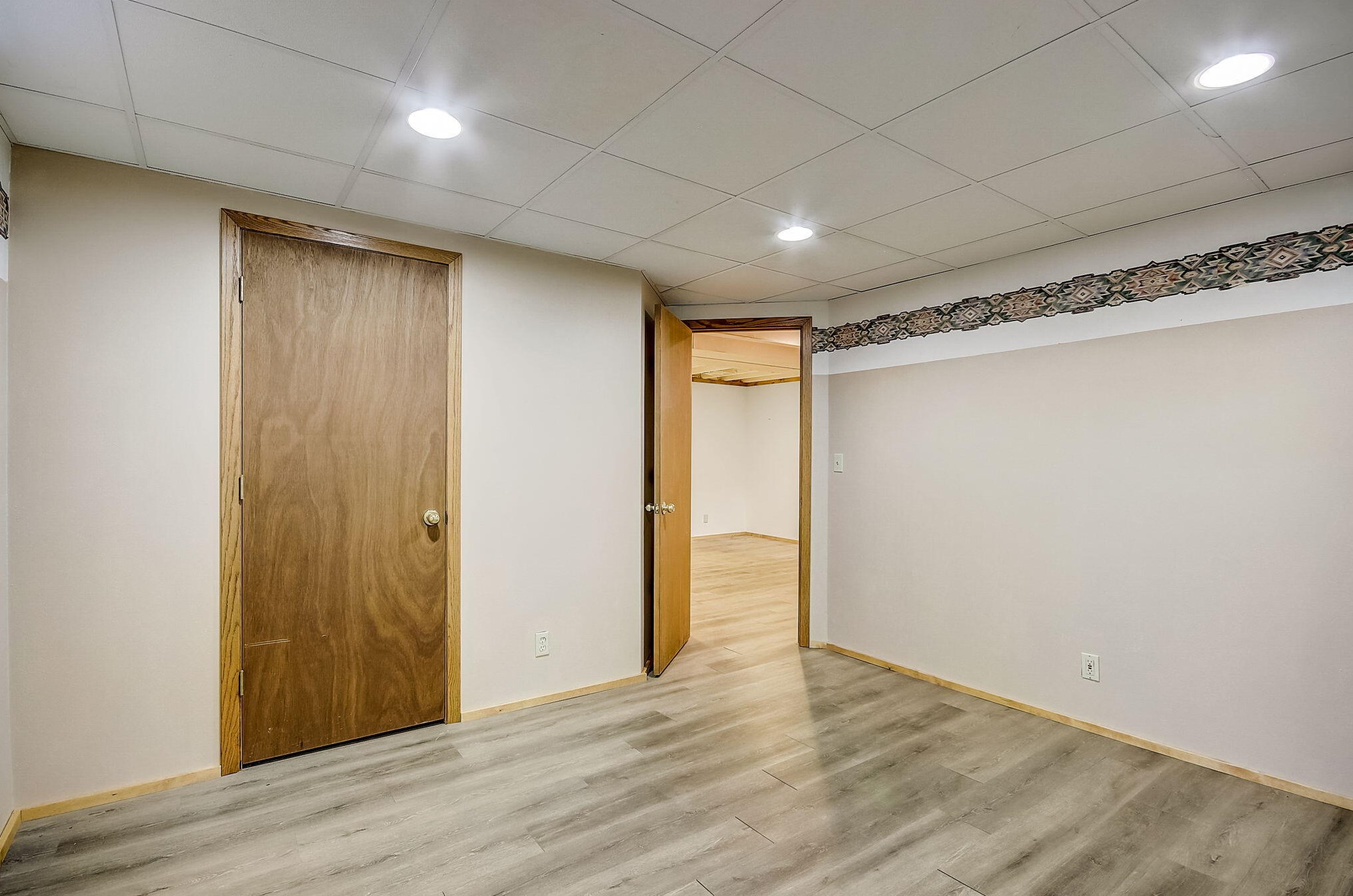 17250 Brooklawn Dr, Brookfield WI  53045-1538 exterior