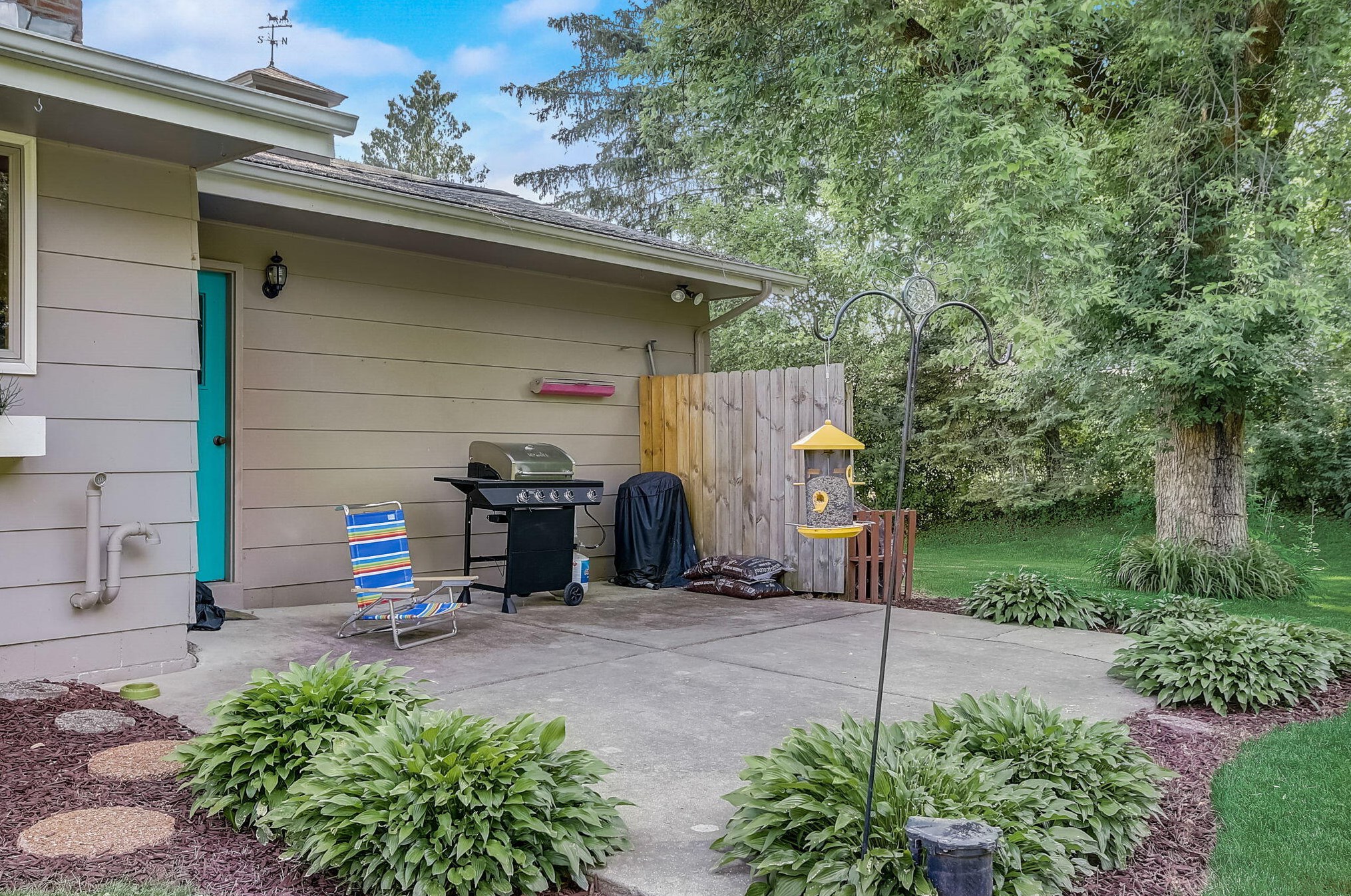17250 Brooklawn Dr, Brookfield WI  53045-1538 exterior