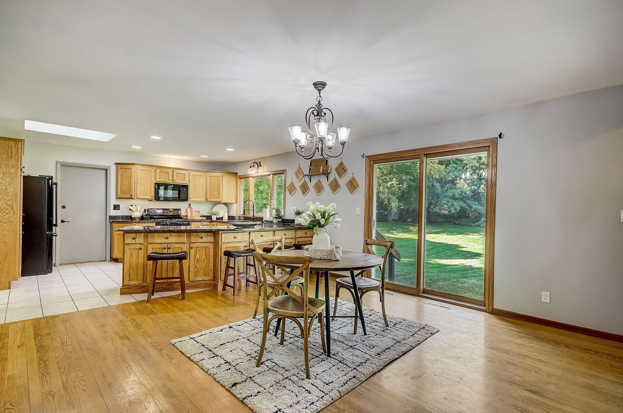 17250 Brooklawn Dr, Brookfield WI  53045-1538 exterior