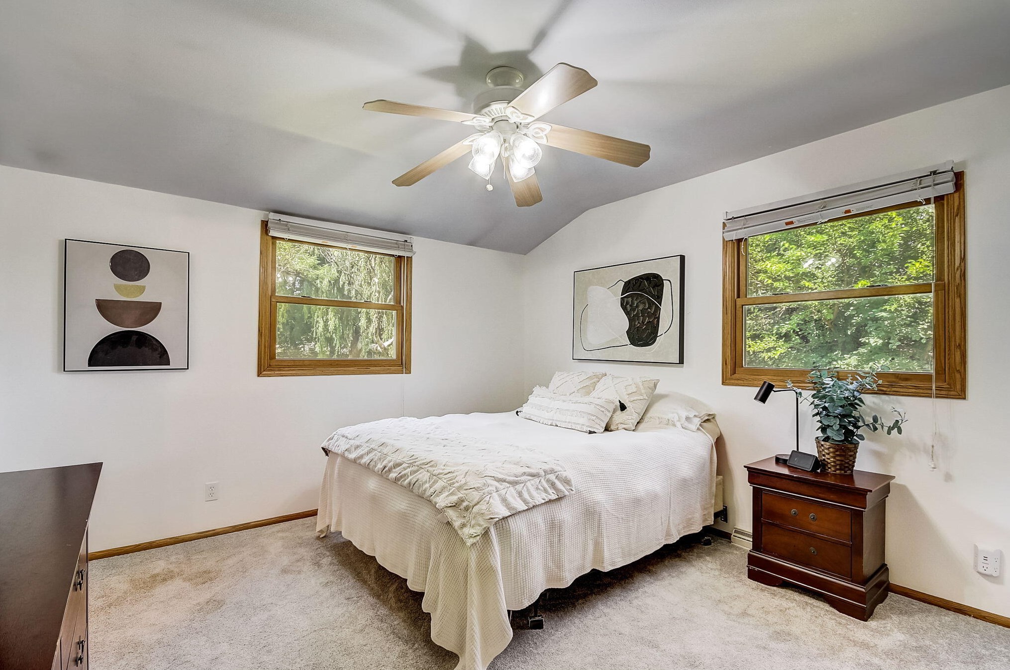 17250 Brooklawn Dr, Brookfield WI  53045-1538 exterior
