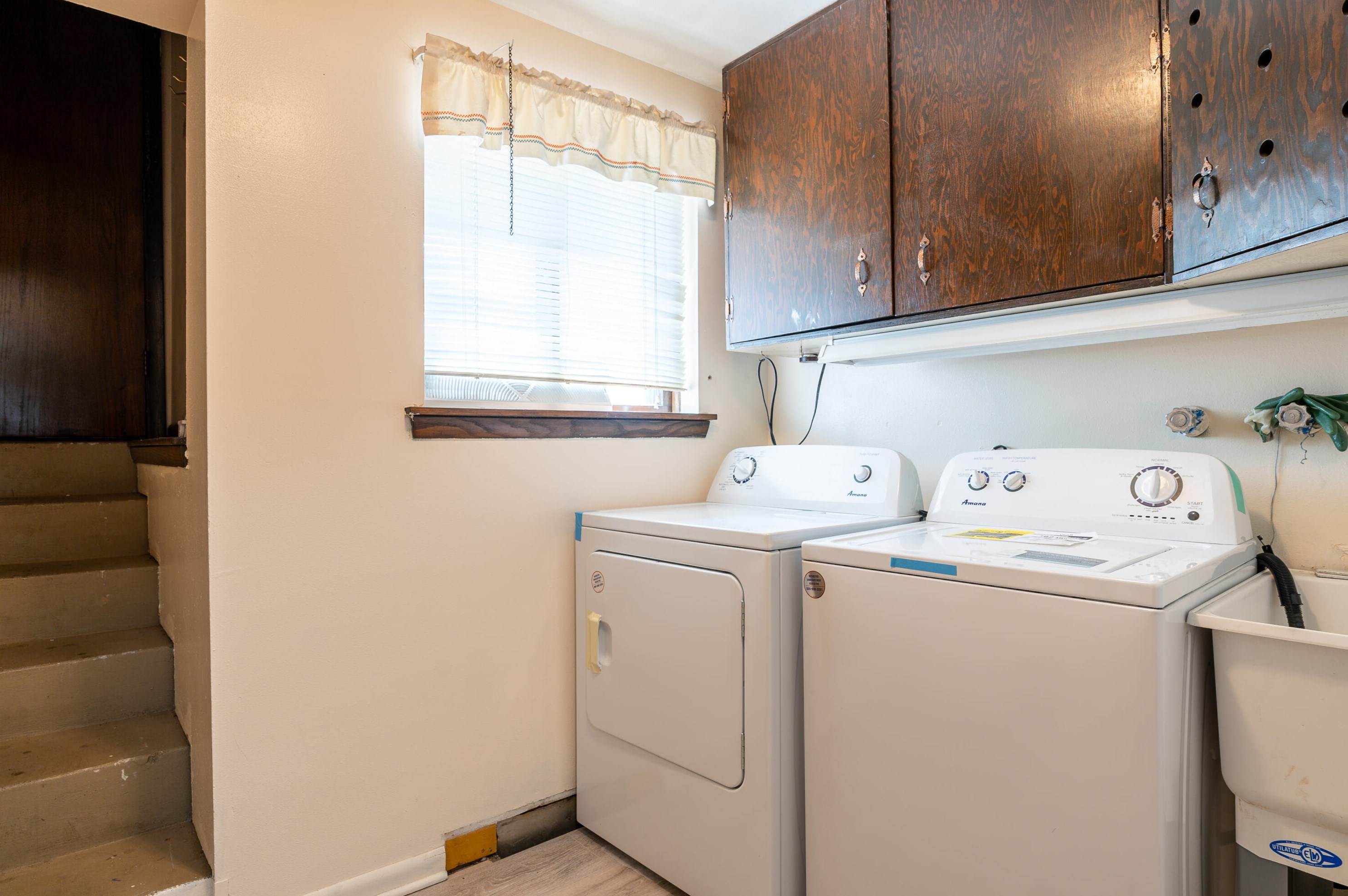 5256 108th Ct, Milwaukee WI  53225-3102 exterior