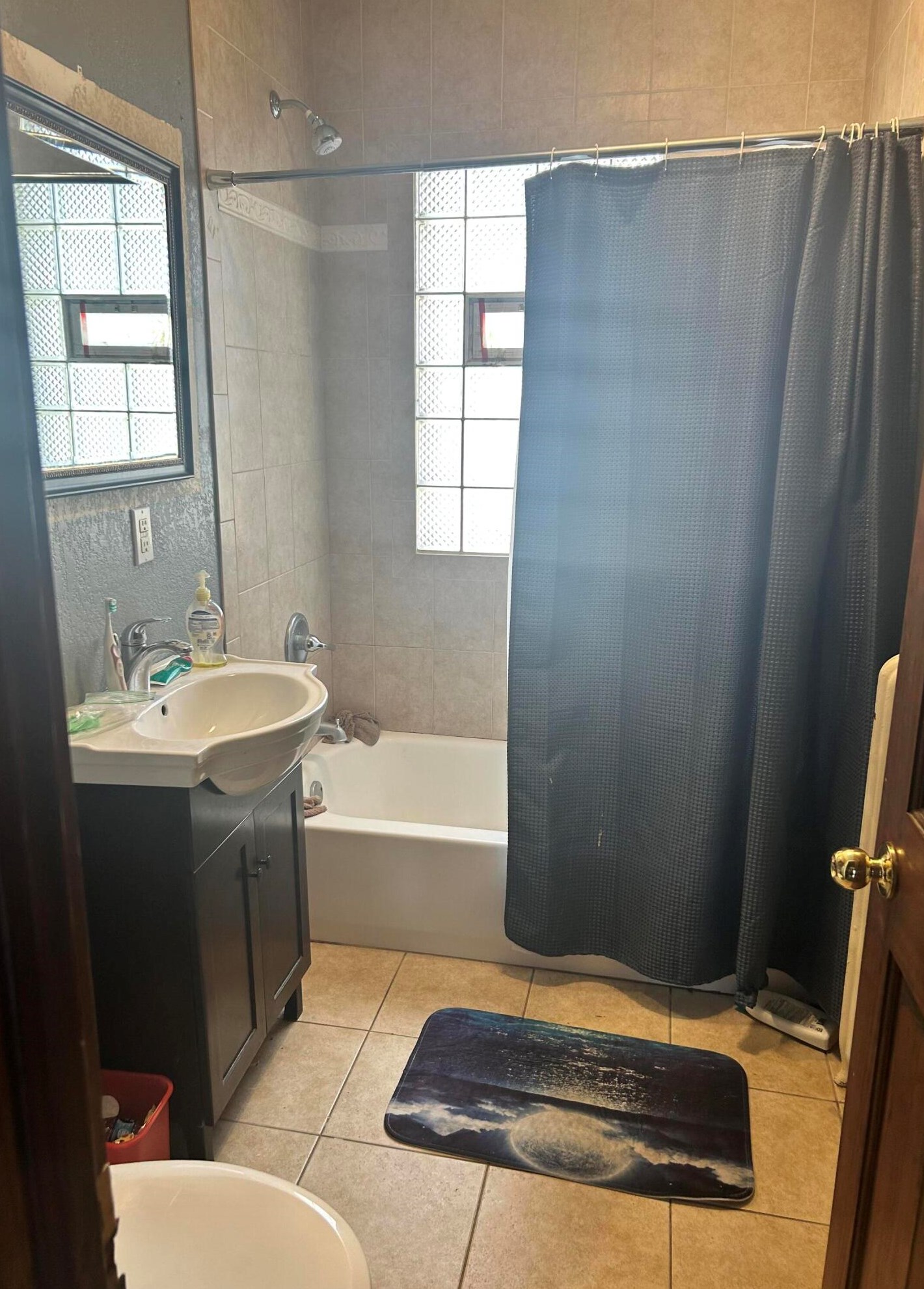 1910 Lasalle St, Racine WI  53402-4632 exterior