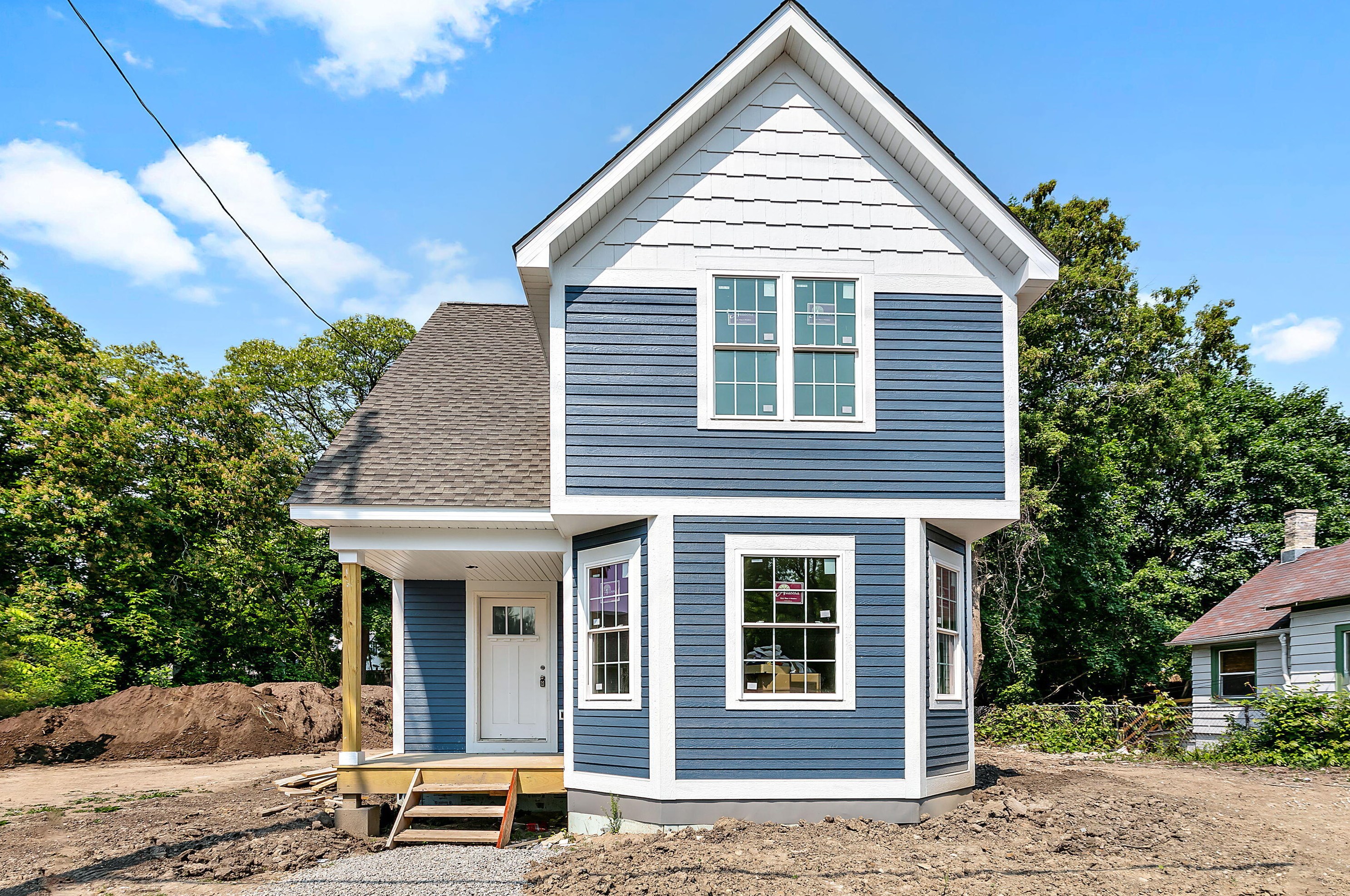 1422 Marquette St, Racine, WI 53404-2744