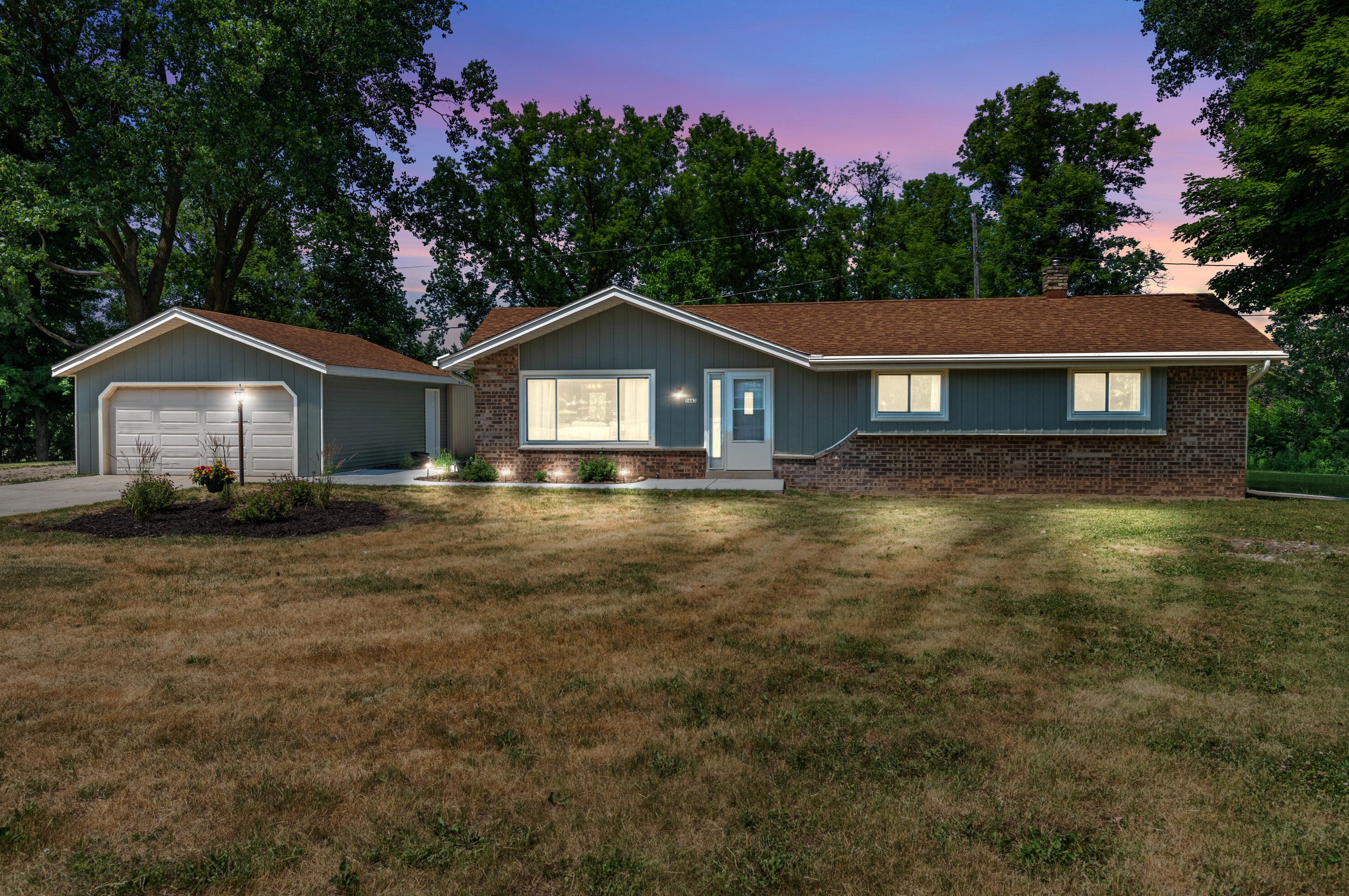 1443 Mount Ct, Hubertus, WI 53033