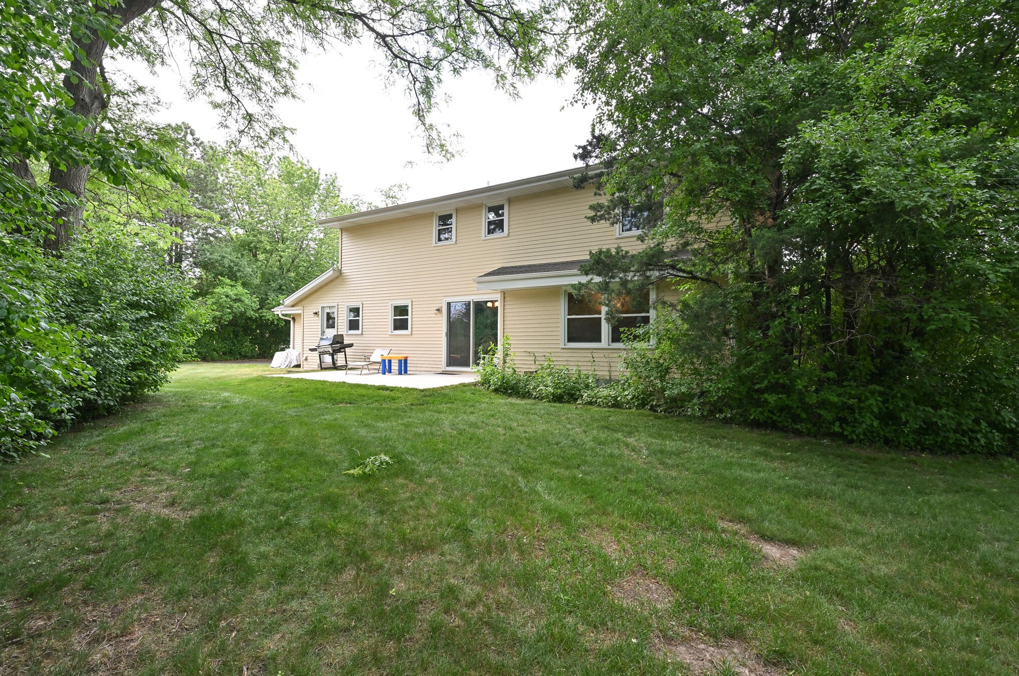 21345 Partridge Ct, Brookfield WI  53045-4746 exterior