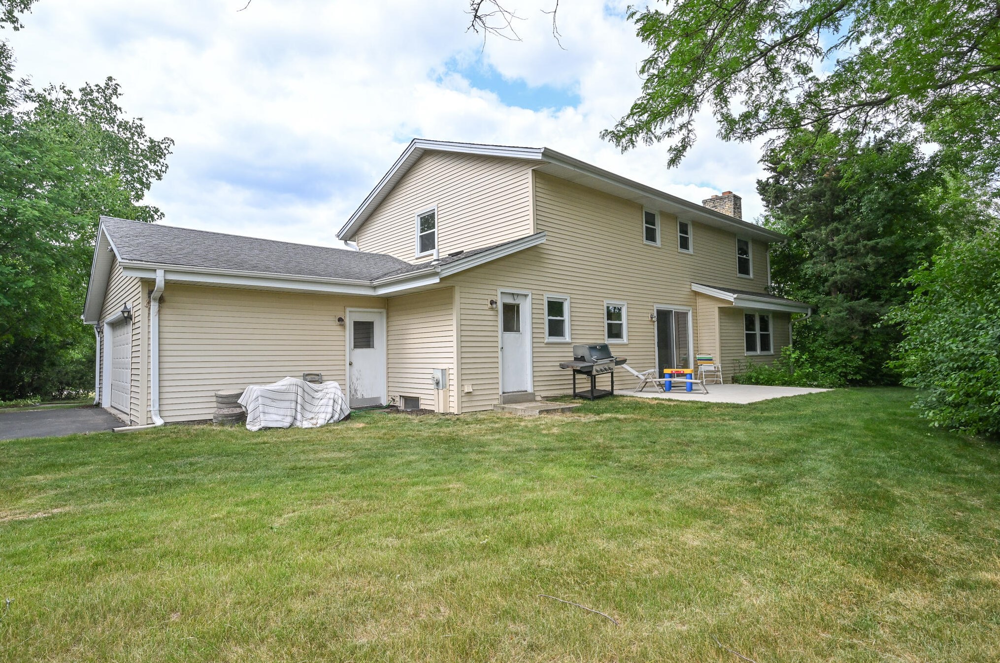 21345 Partridge Ct, Brookfield WI  53045-4746 exterior