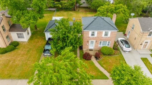 2328 Mitchell St, Racine, WI 53403-3014