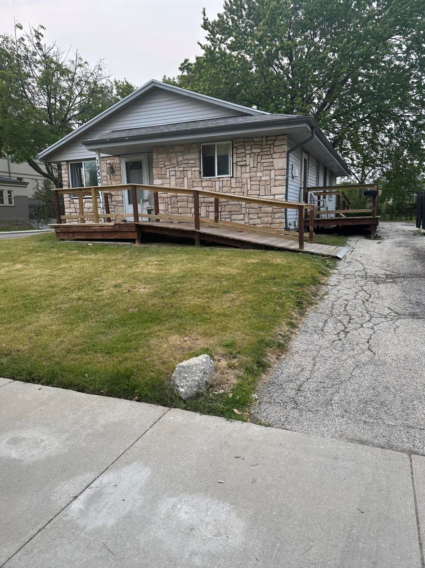 1930 W Mckinley Ave, Milwaukee, WI 53205