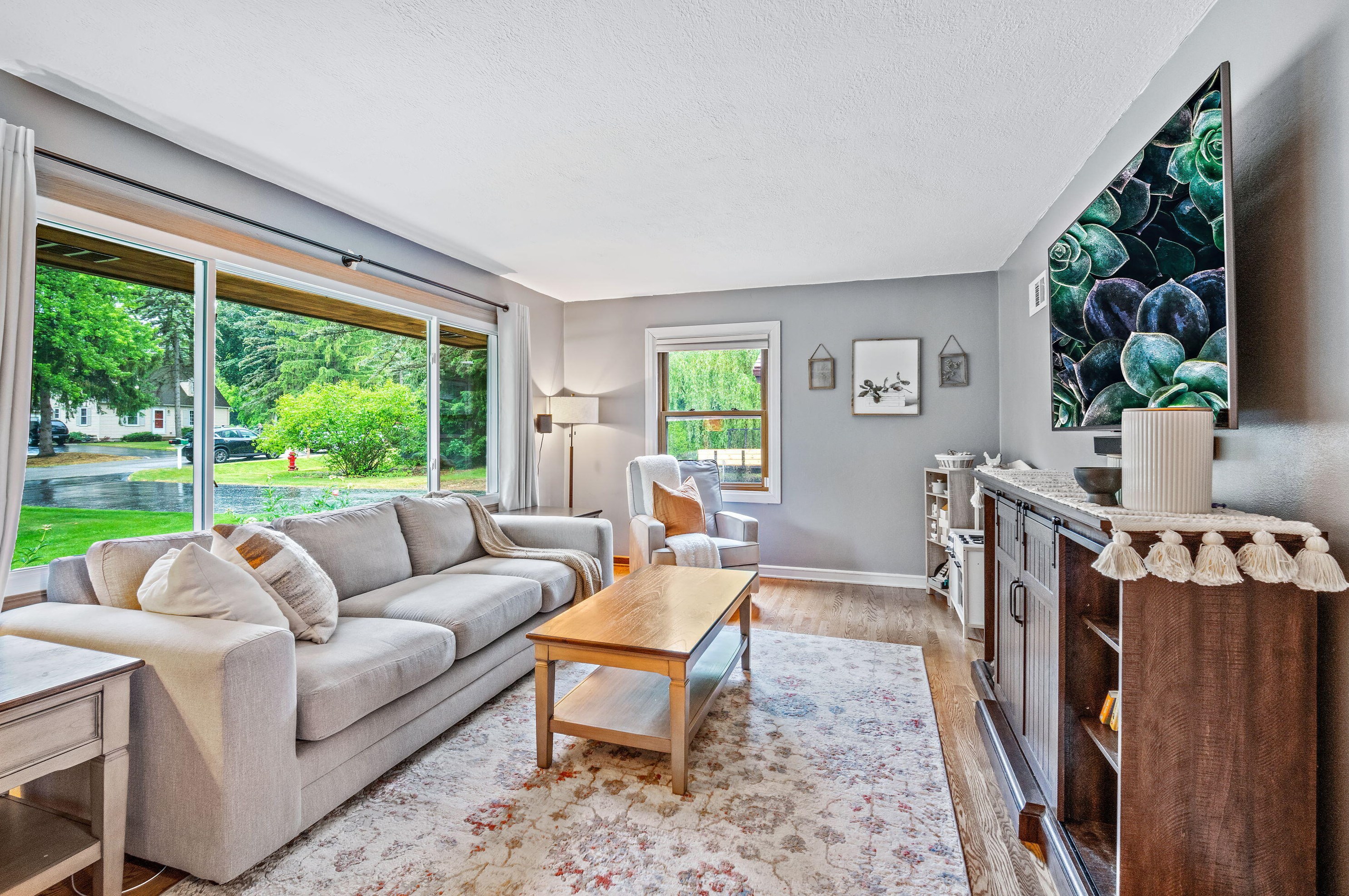 14160 Newell Dr, Brookfield, WI 53005-2306