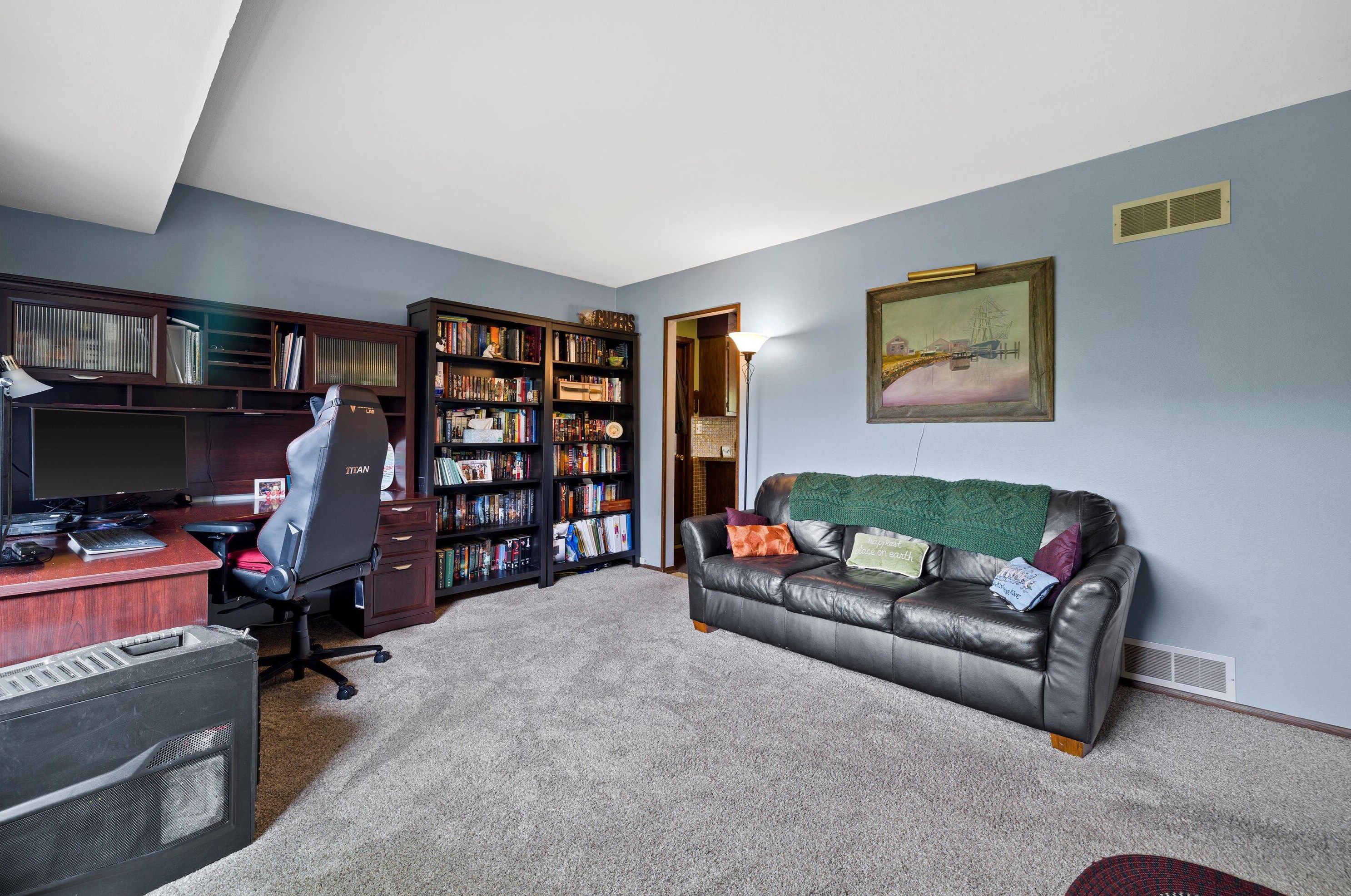 4617 109, Milwaukee WI 53225-4405 exterior