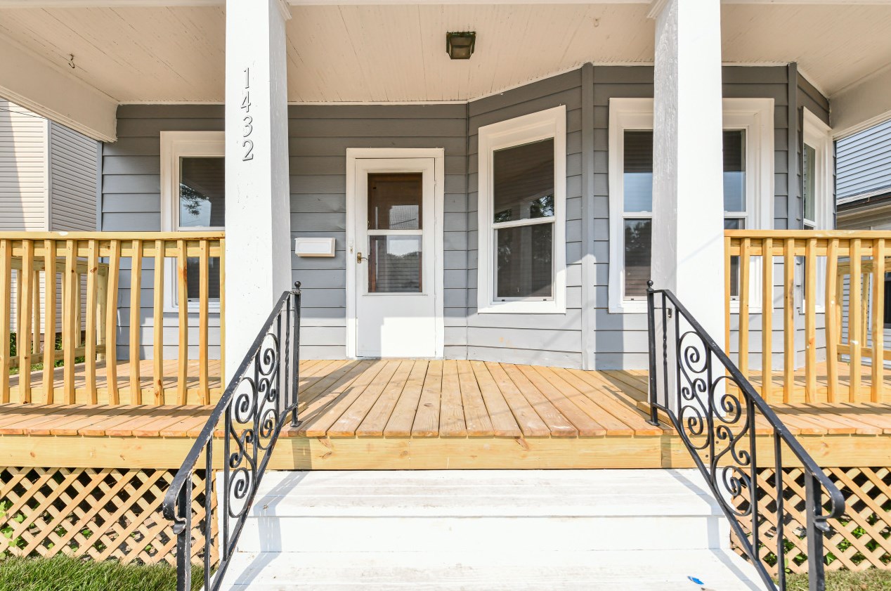 1432 Lasalle St, Racine, WI 53404