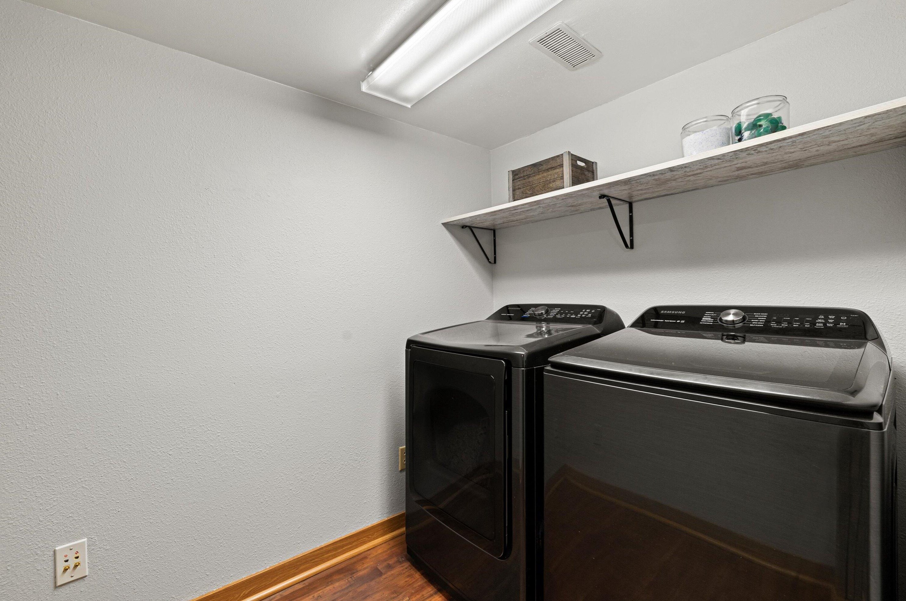 11641 Rawson Ave, Hales Corners WI  53132-1650 exterior