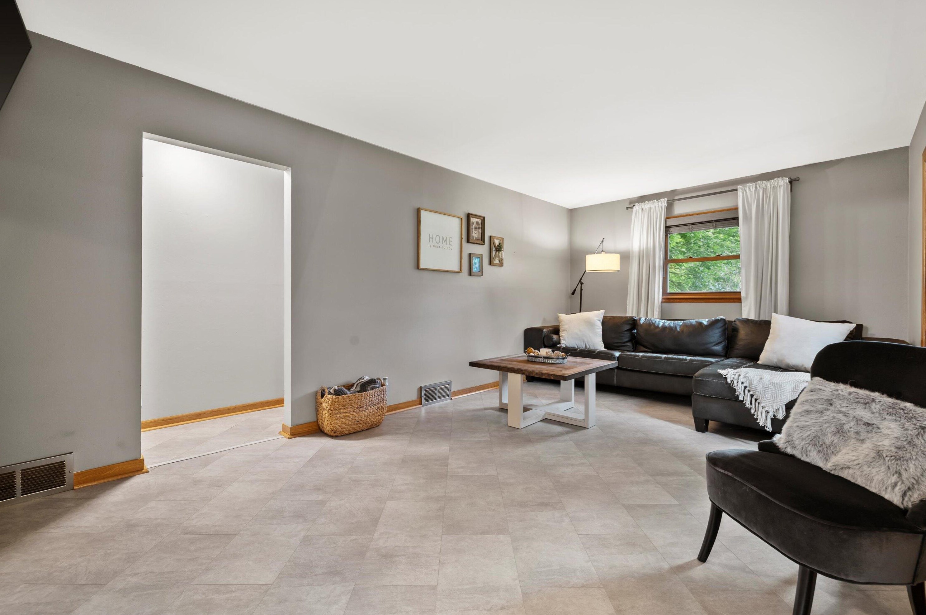 11641 Rawson Ave, Hales Corners WI  53132-1650 exterior