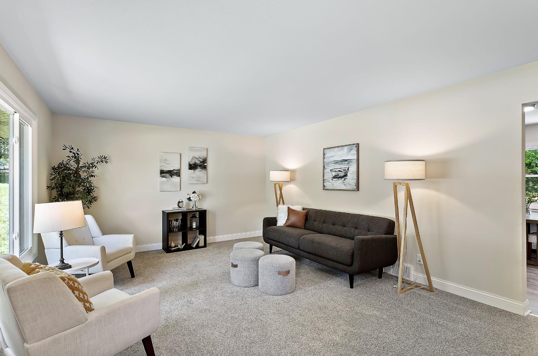 357 S Colonial Pkwy, Saukville, WI 53080