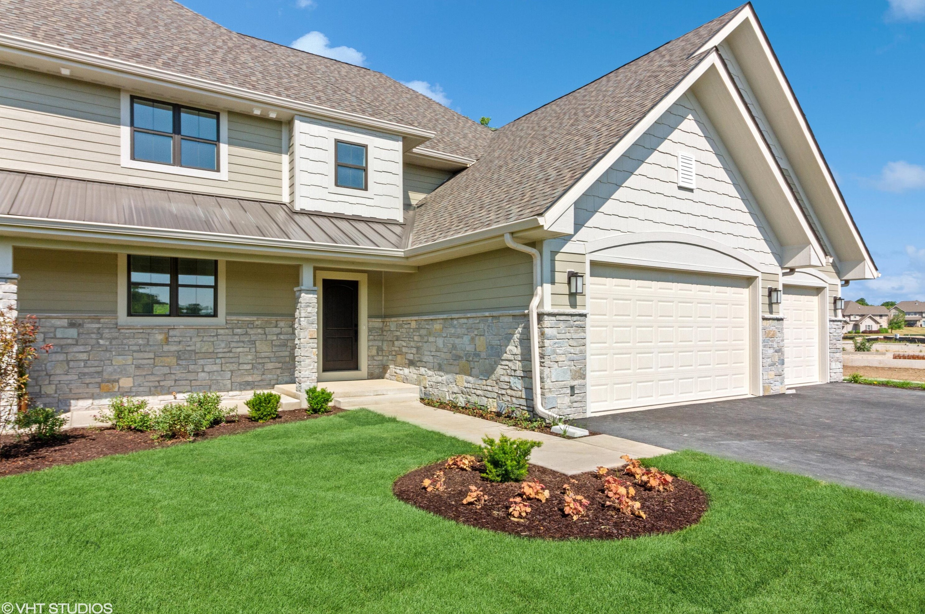 729 Eagleton Dr, Lake Geneva, WI 53147