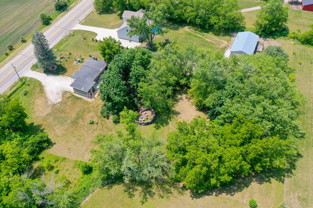 26400 Durand Ave, Kansasville, WI 53139