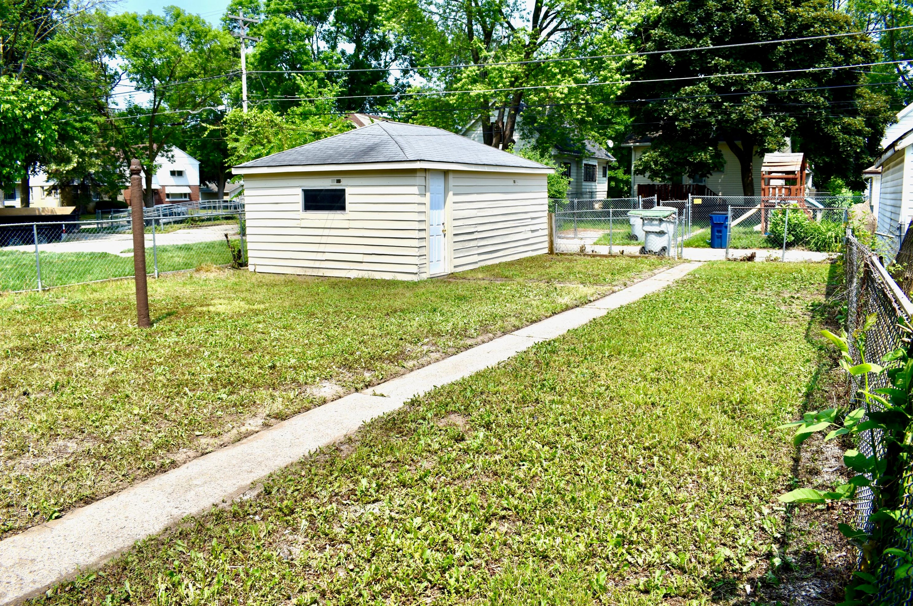 4566 29th St, Milwaukee WI  53209-6006 exterior