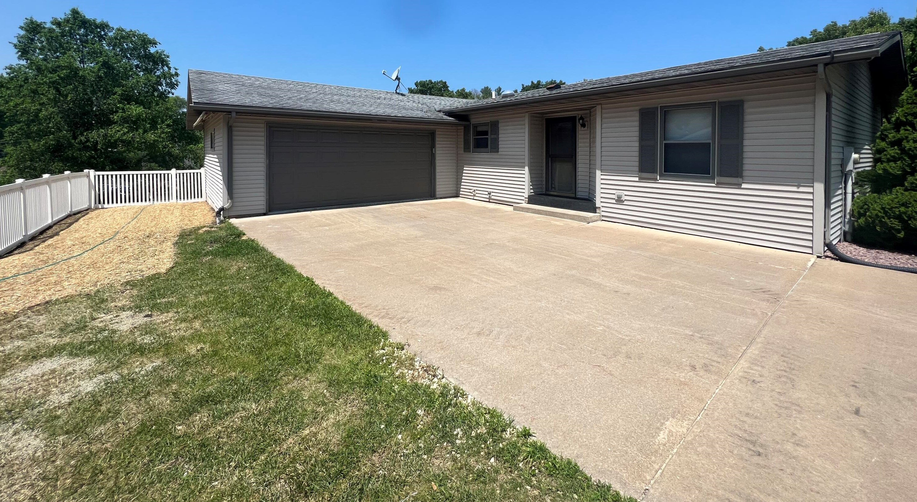 2524 Burr Oak Street W, La Crosse, WI 54601