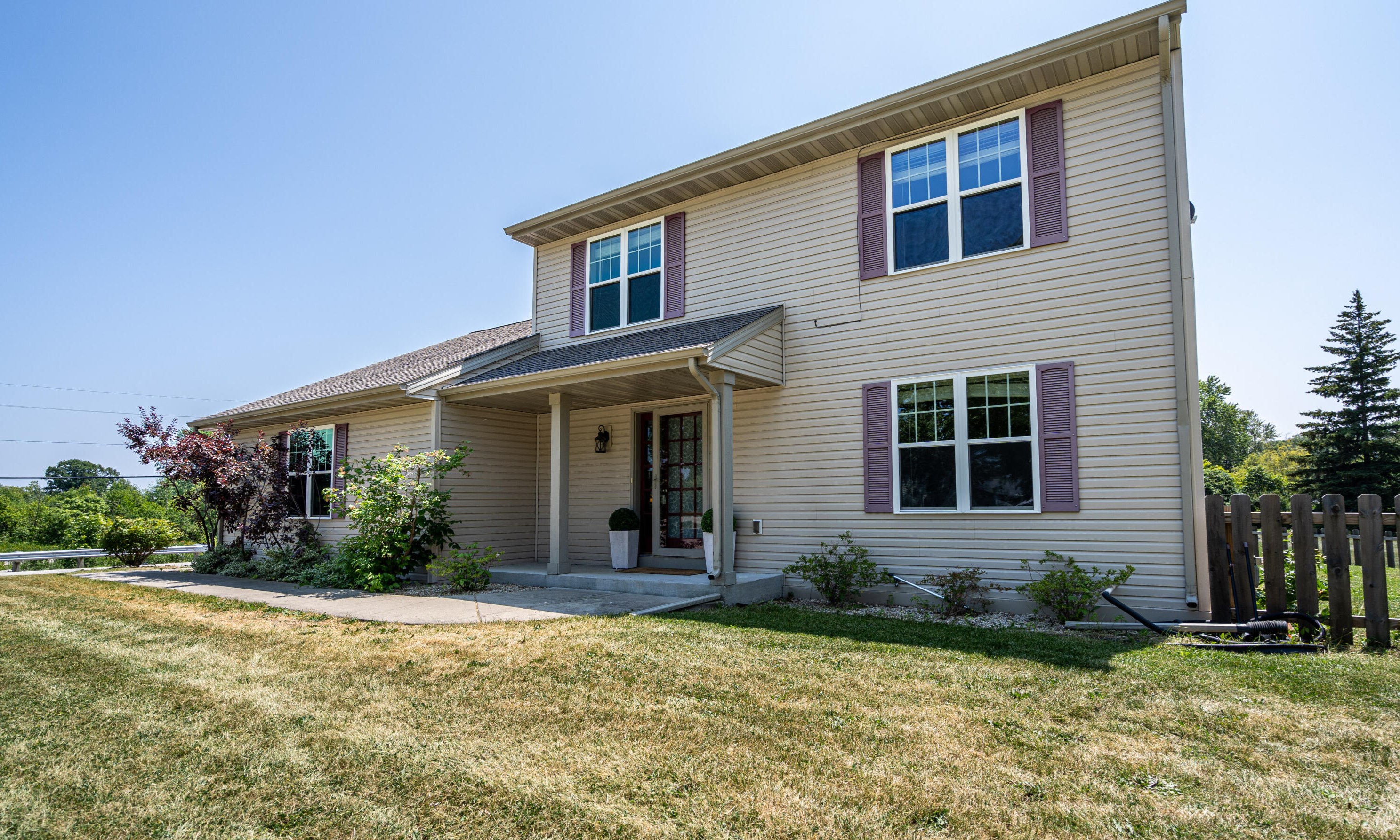 8771 S 76th St, Hales Corners, WI 53132