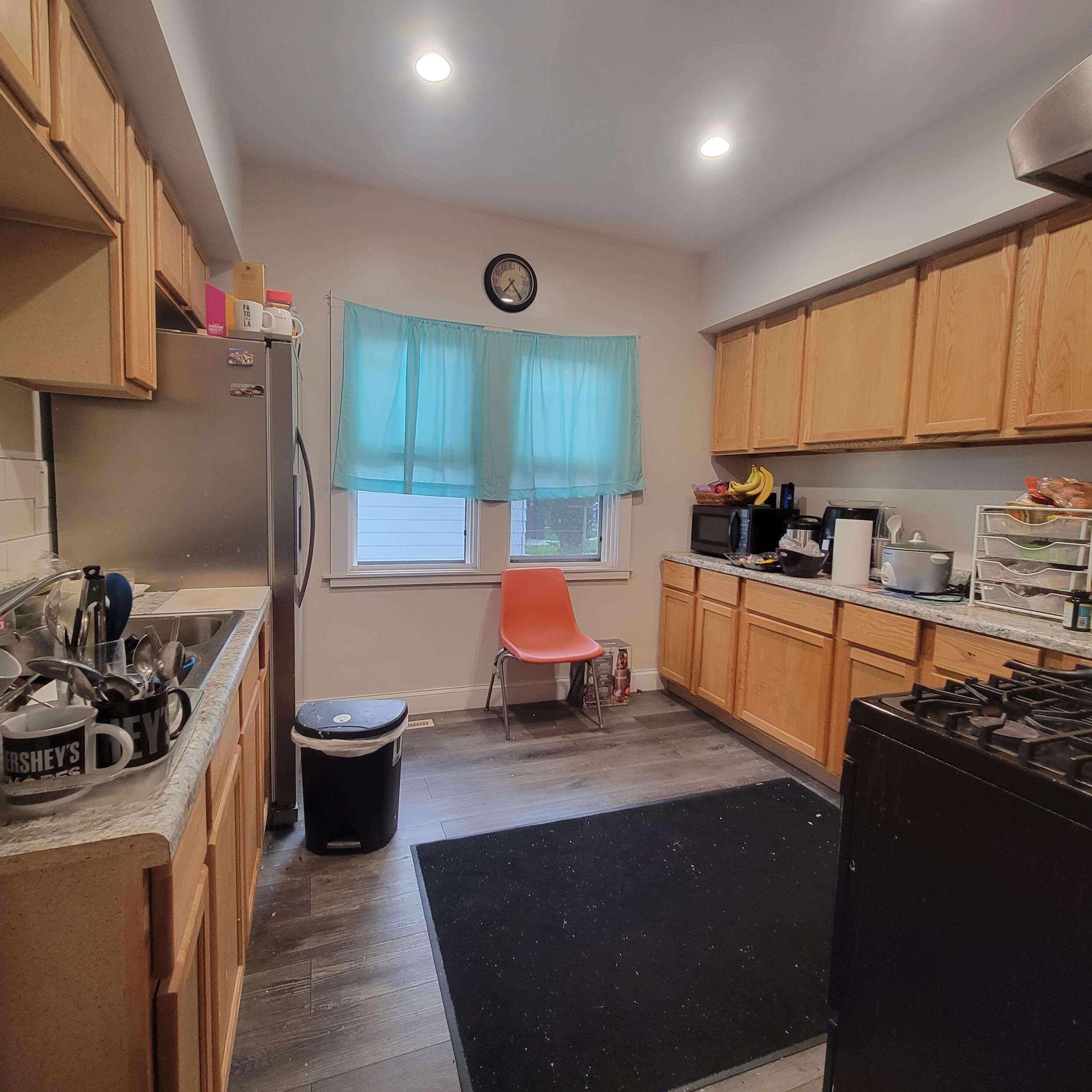 716 Goold St, Racine, WI 53402-4755