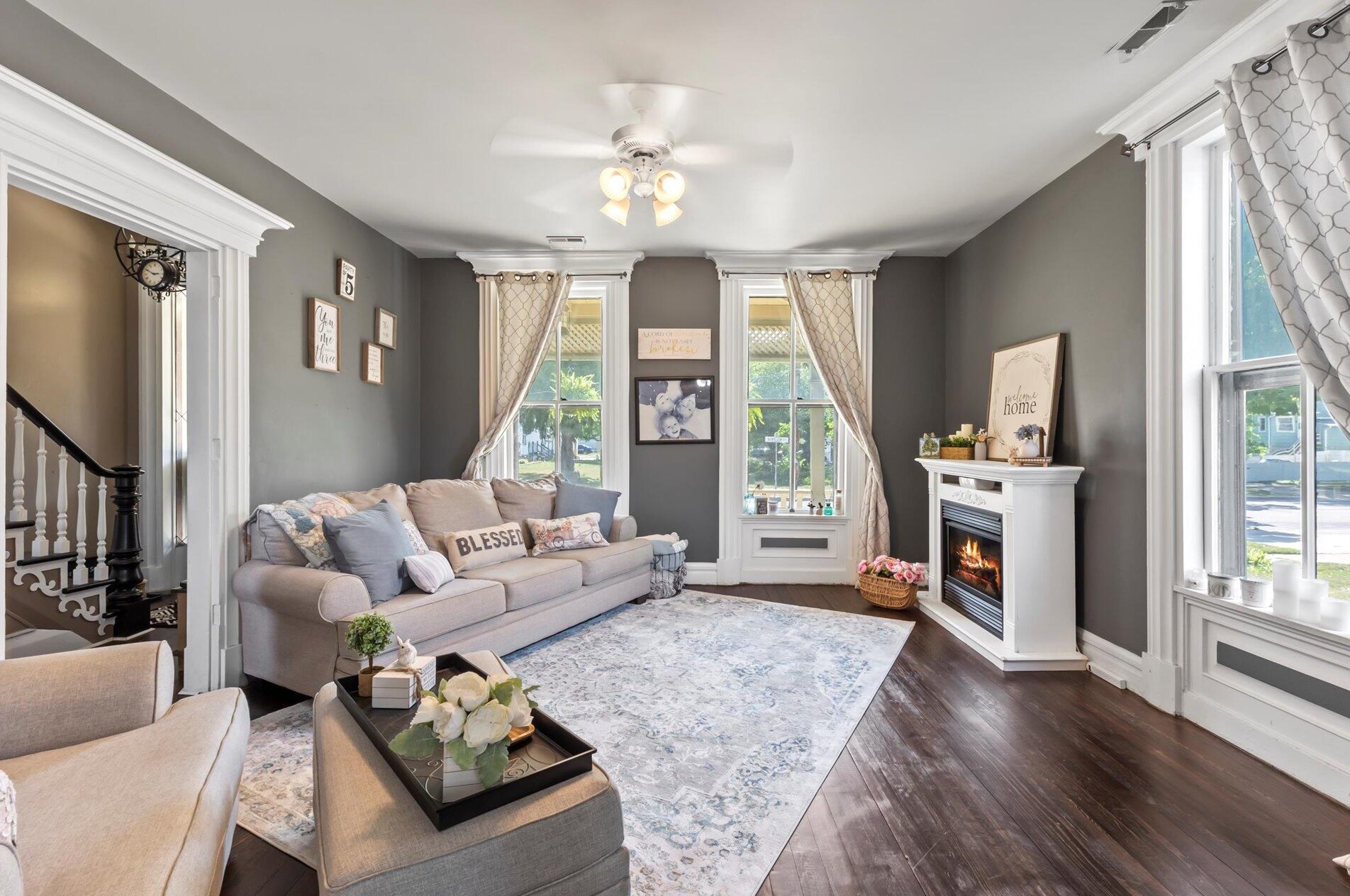 135 N Harrison St, Delavan, WI 53115