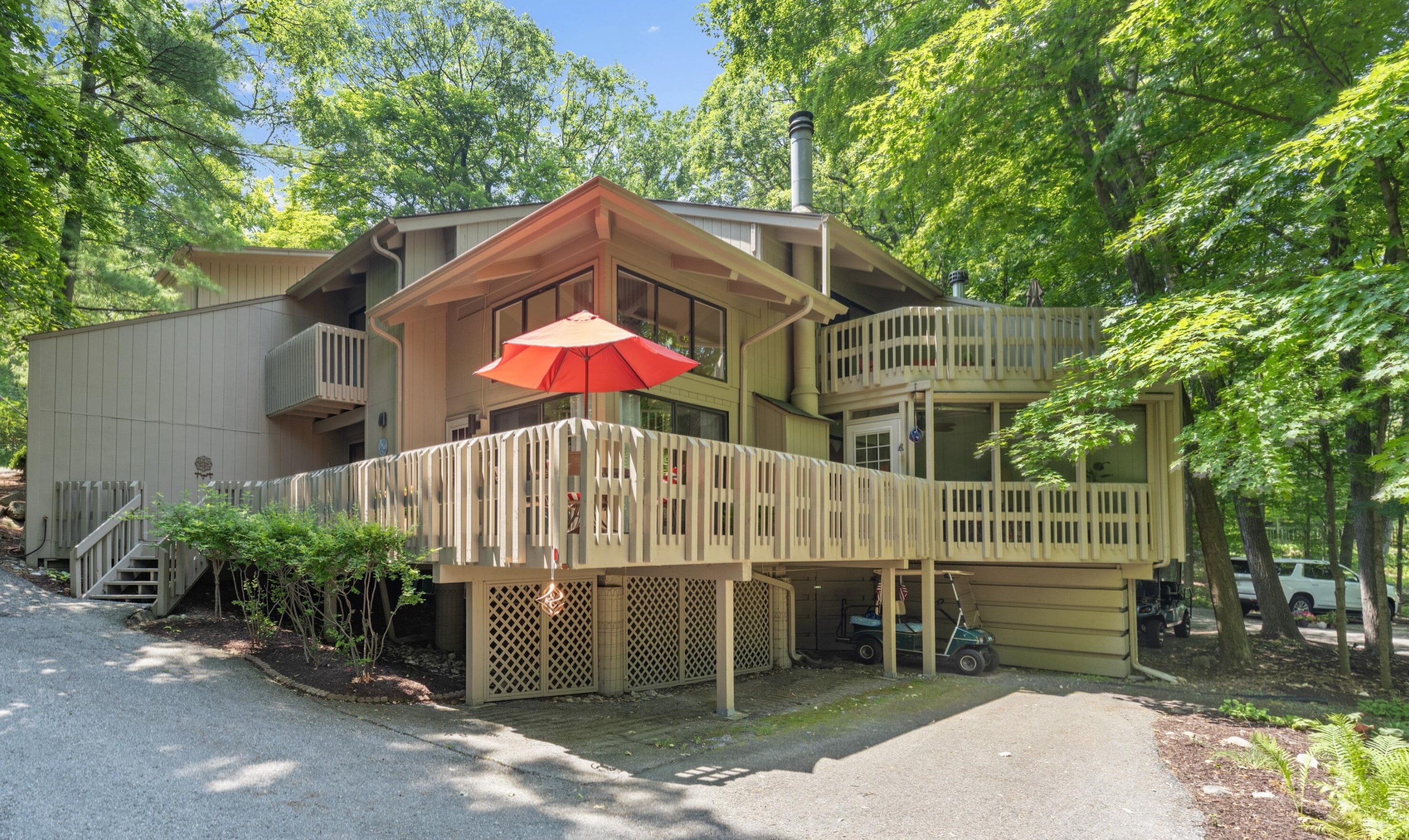 520 Bristol Oak Ct #b, Fontana, WI 53125