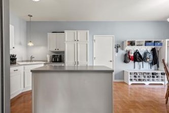 408 Majeskie Dr, Pewaukee, WI 53072