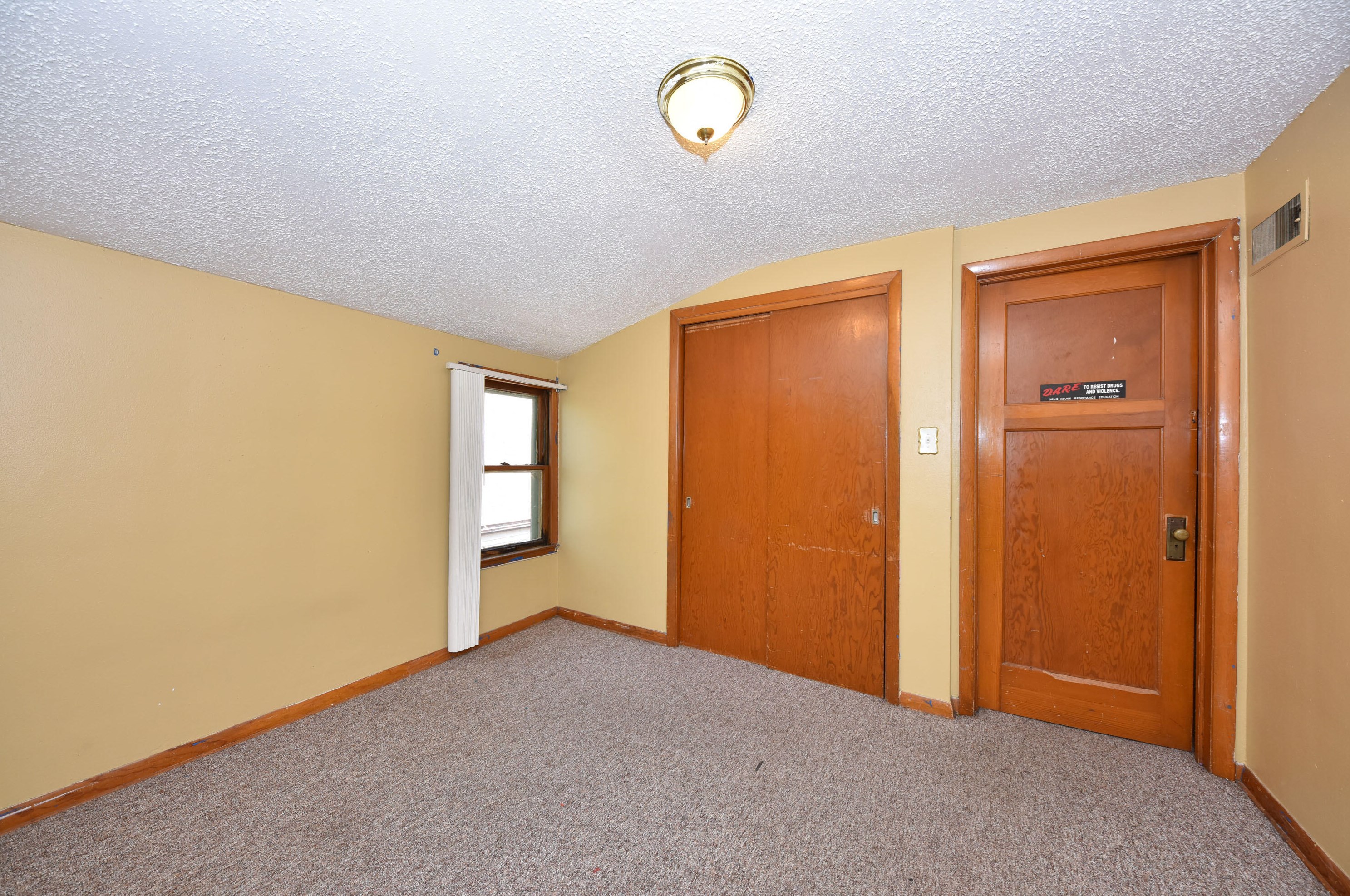 4059 24th St, Milwaukee WI  53209-6650 exterior