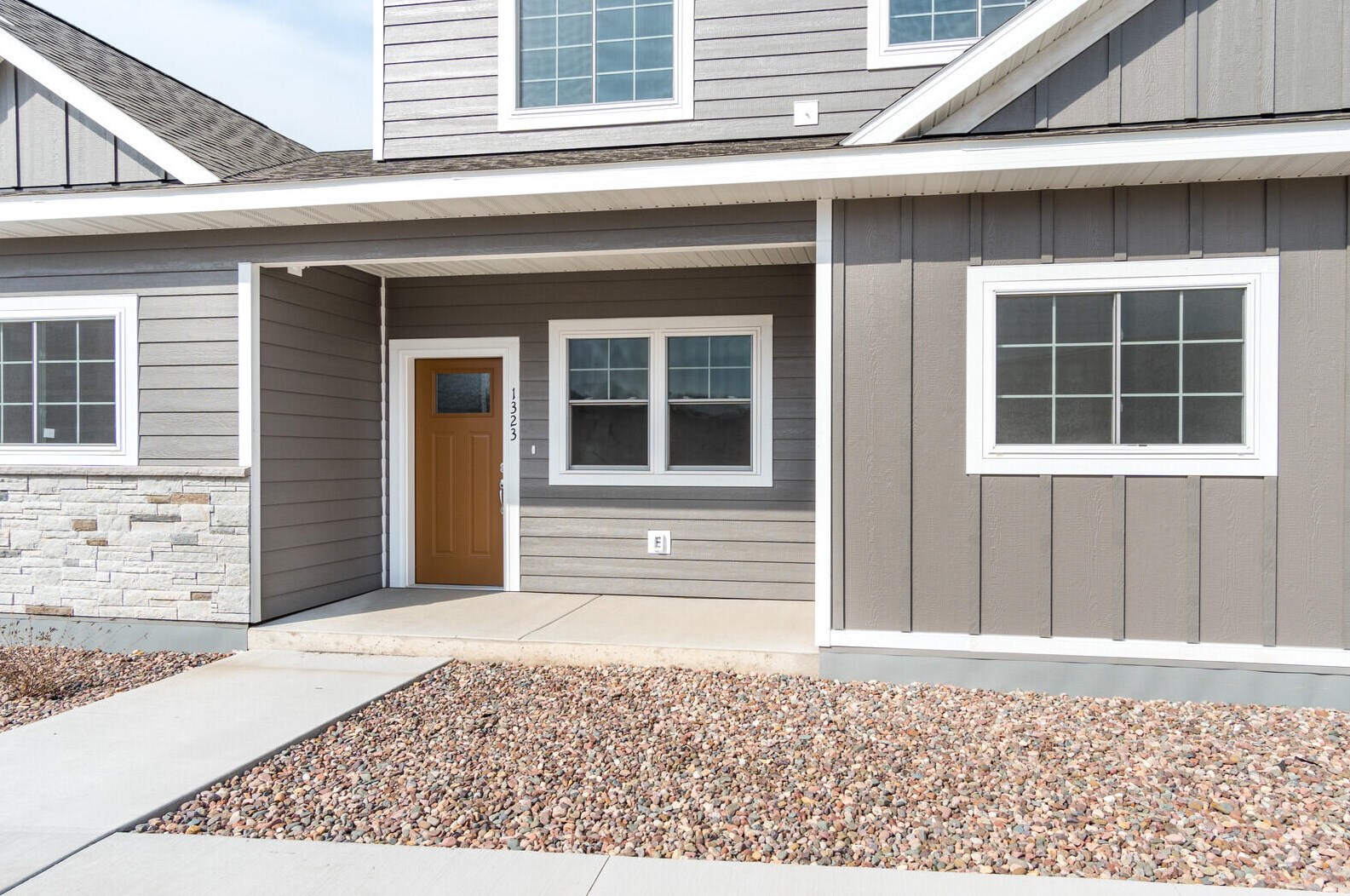 1307 Hagar St, La Crosse, WI 54603