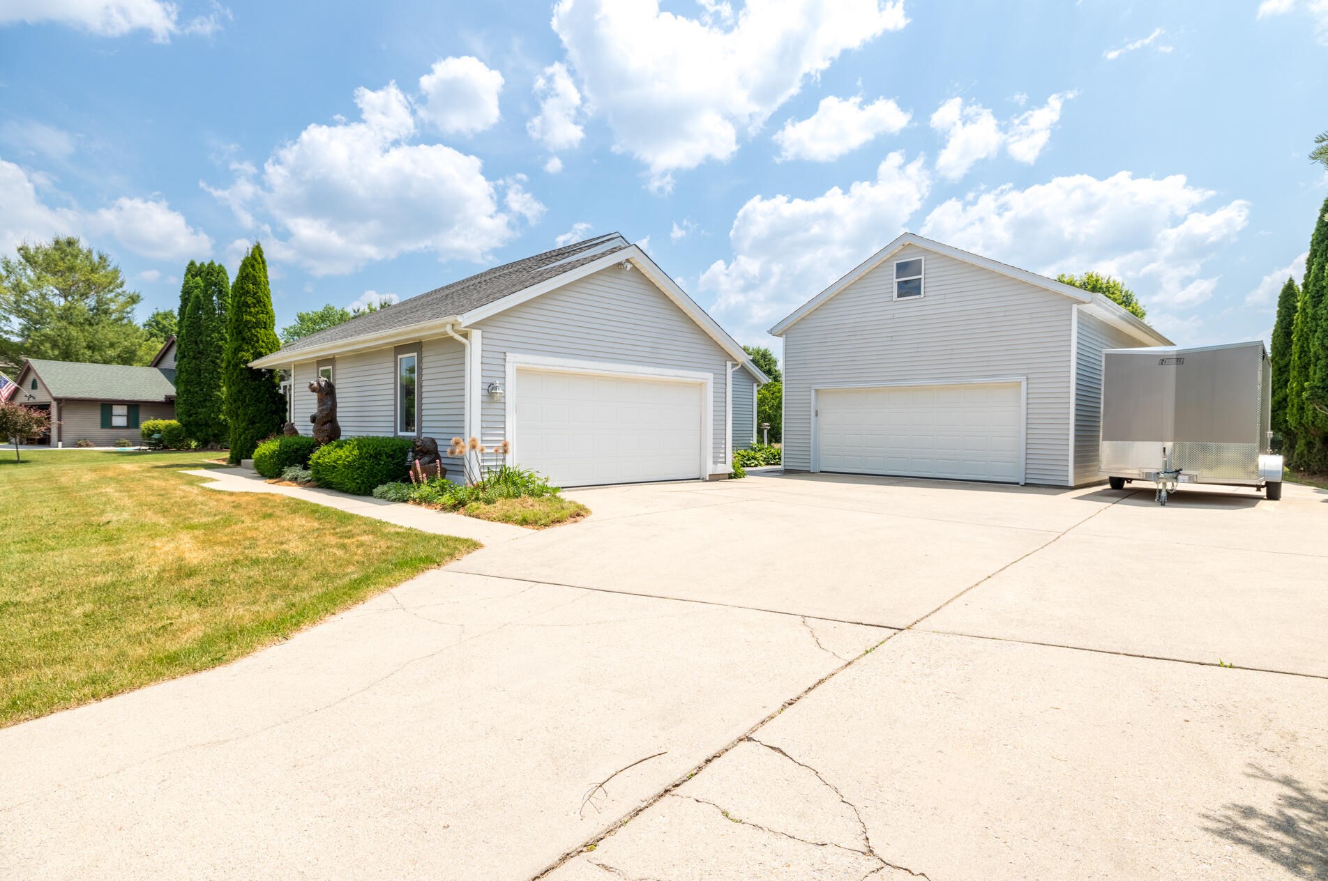 5609 Stonefield Rd, Slinger, WI 53086