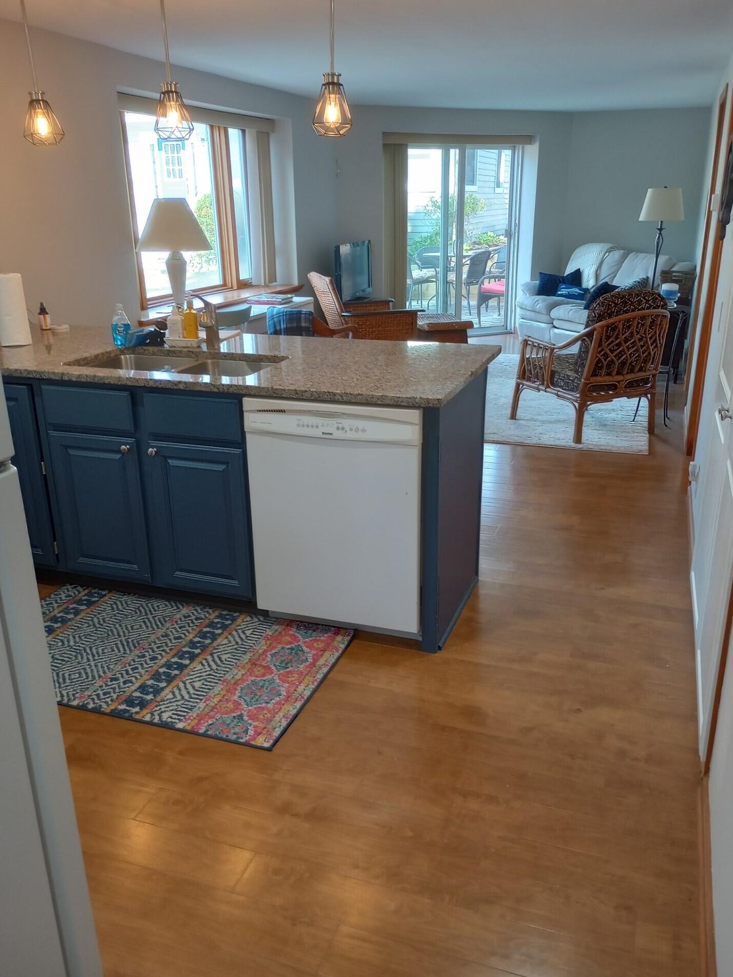 417 Harvard Ave, Fontana, WI 53125