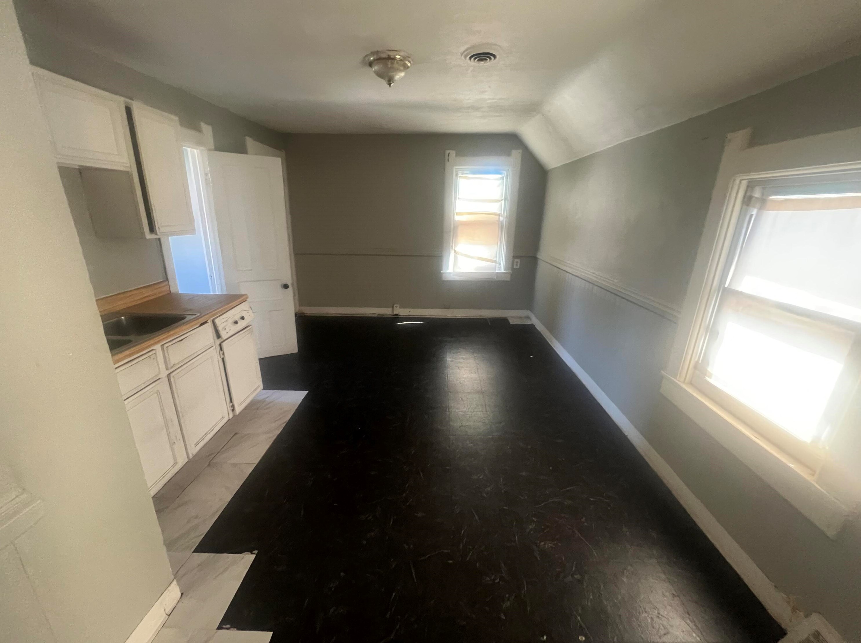 2948 N Mother Simpson Way #2948a, Milwaukee, WI 53206