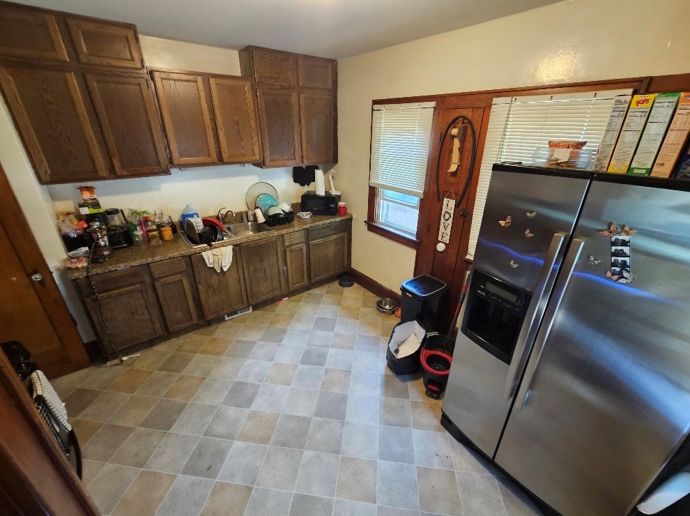 2700 W Stark St, Milwaukee, WI 53209