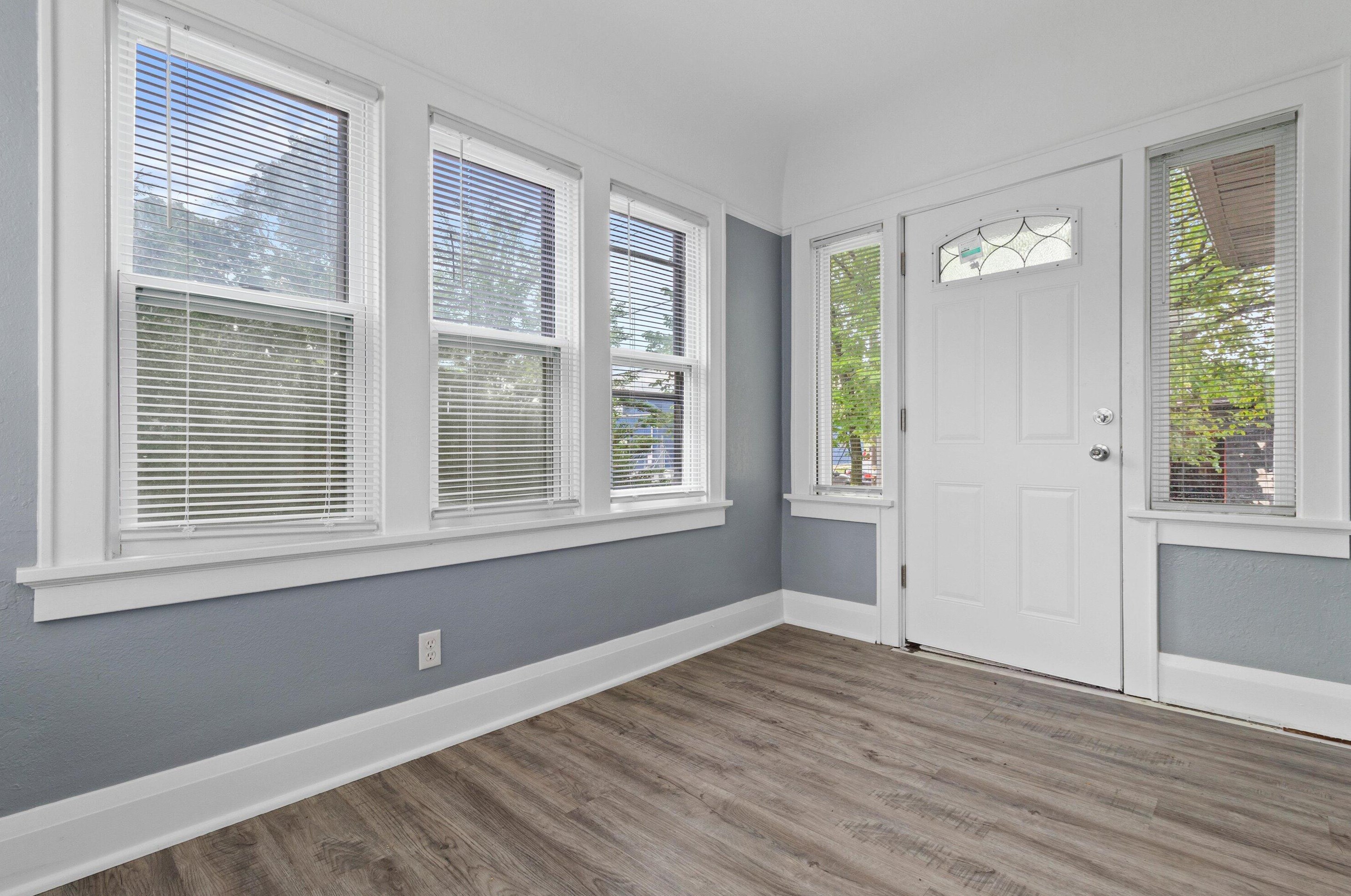 2721 N 57th St, Milwaukee, WI 53210