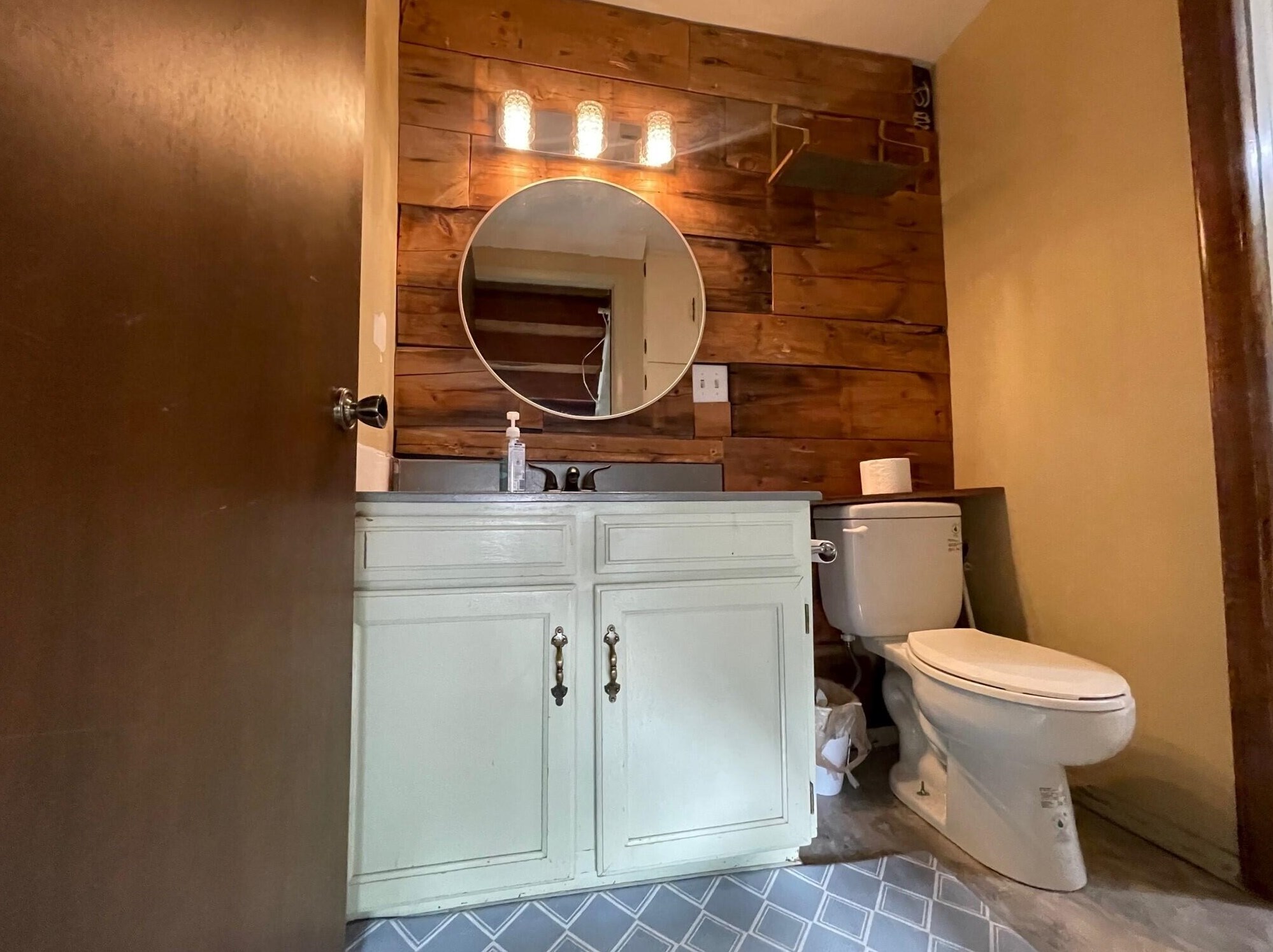 421 Sherman Ave, Fort Atkinson WI  53538-1956 exterior