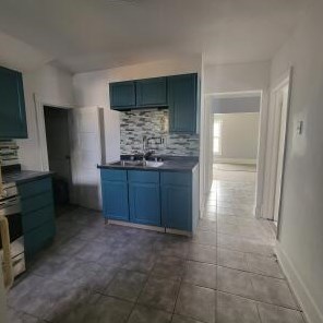 1713 Howe St, Racine WI 53403-2609 exterior