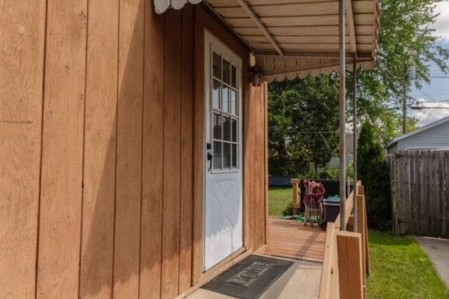 2413 Gilson St, Racine, WI 53403-3011