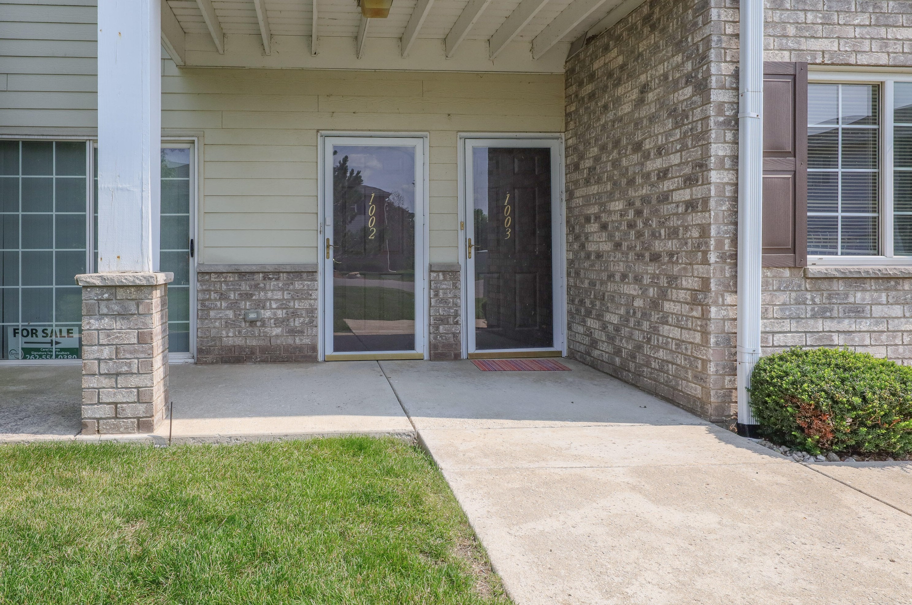 837 Boulder Trl, Racine, WI 53406-3930