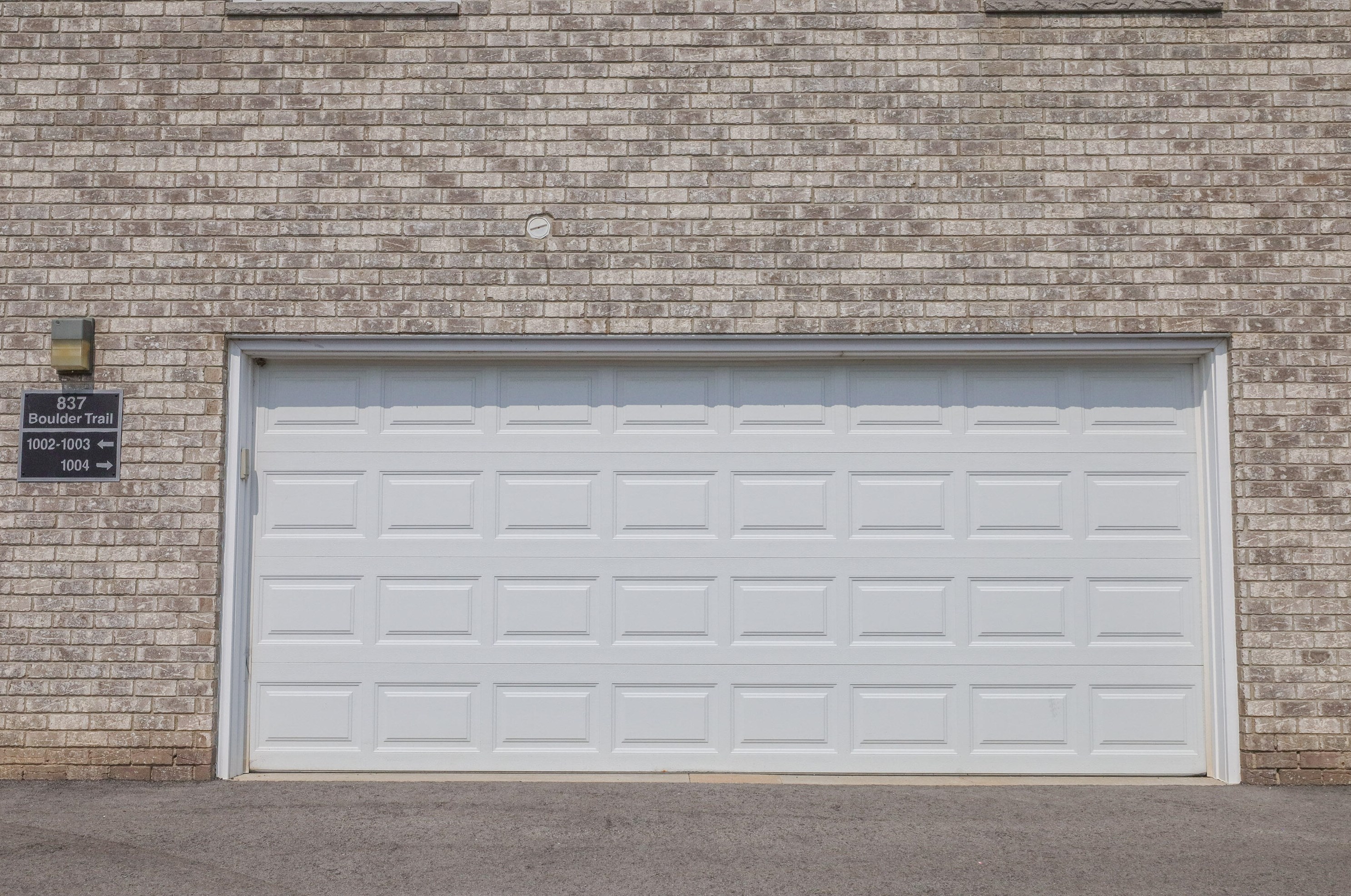 837 Boulder Trl, Racine WI  53406-3930 exterior