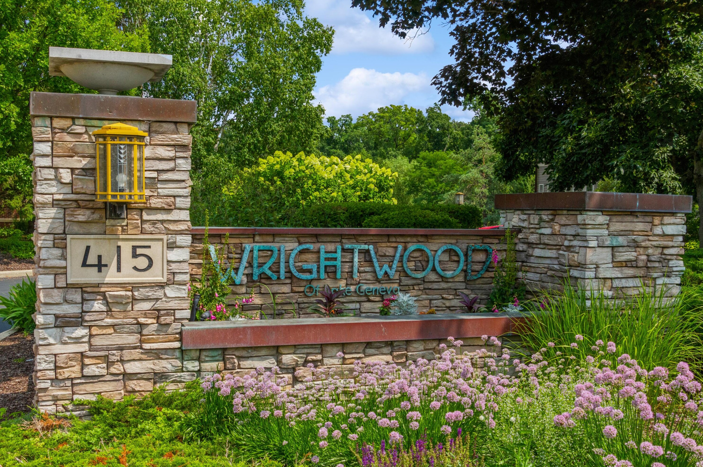 415 S Wells St #302, Lake Geneva, WI 53147