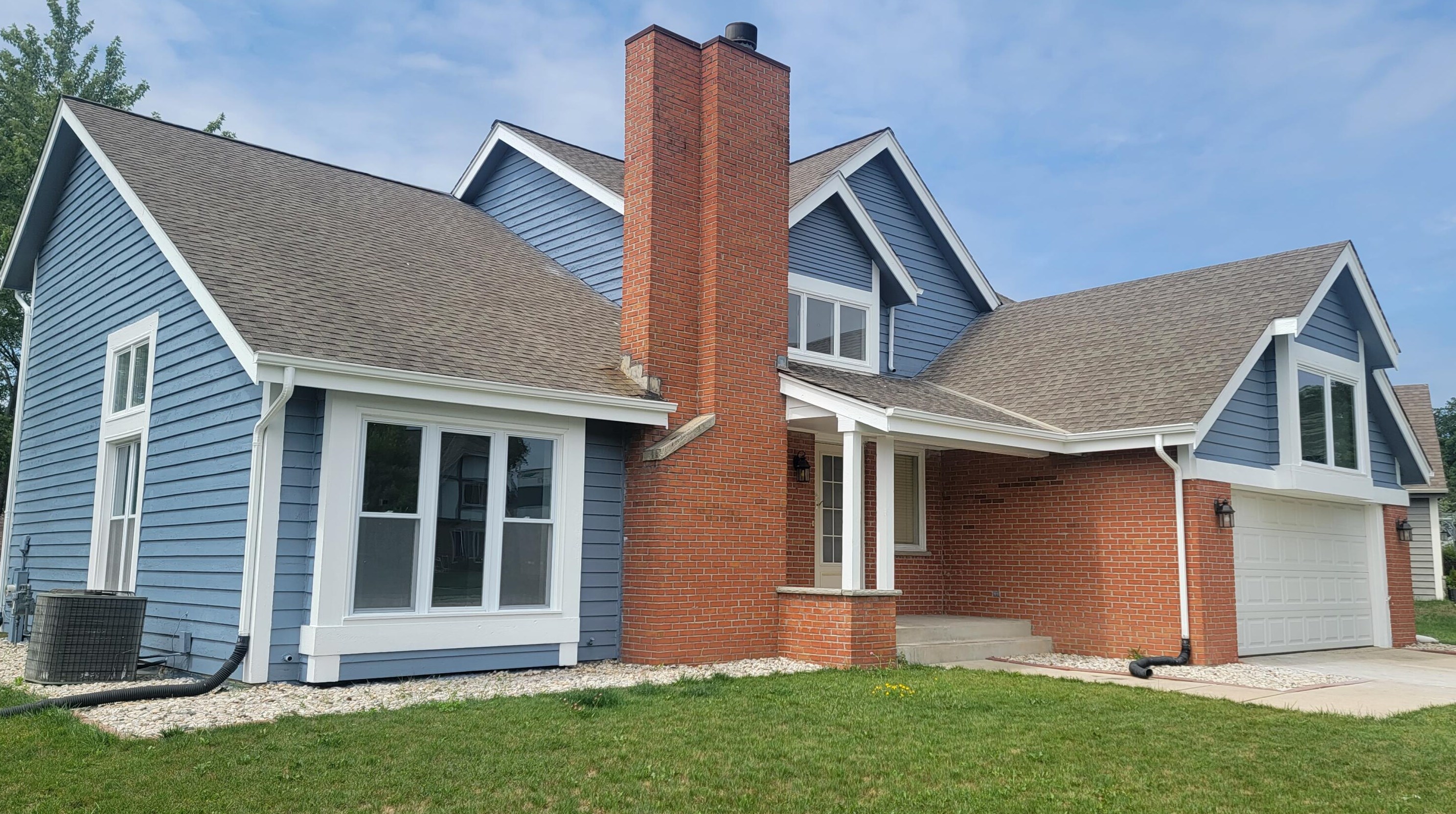 6713 Tumble Creek Dr, Hales Corners, WI 53132-8726