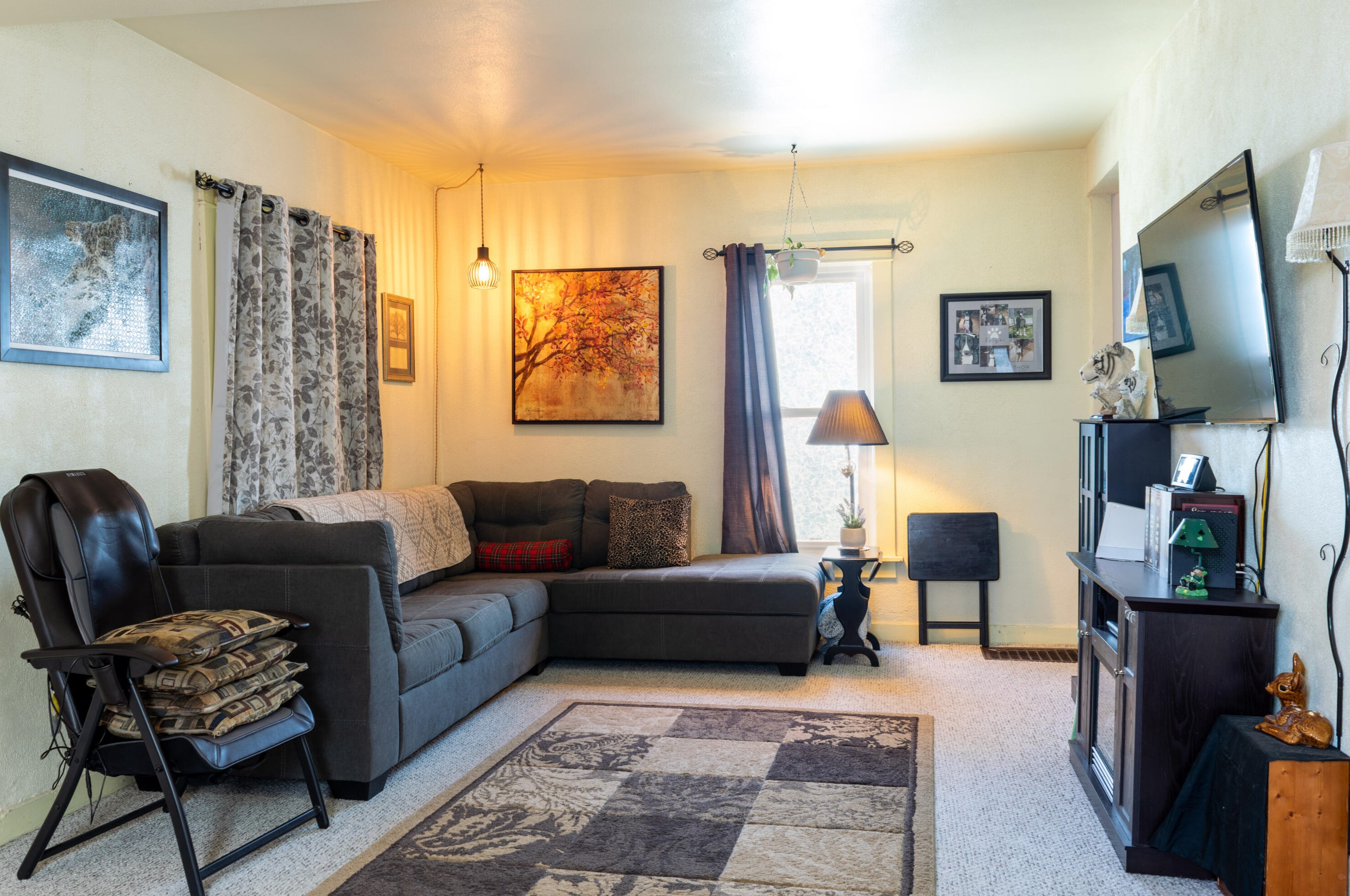 1815 Marquette St, Racine, WI 53402-4635