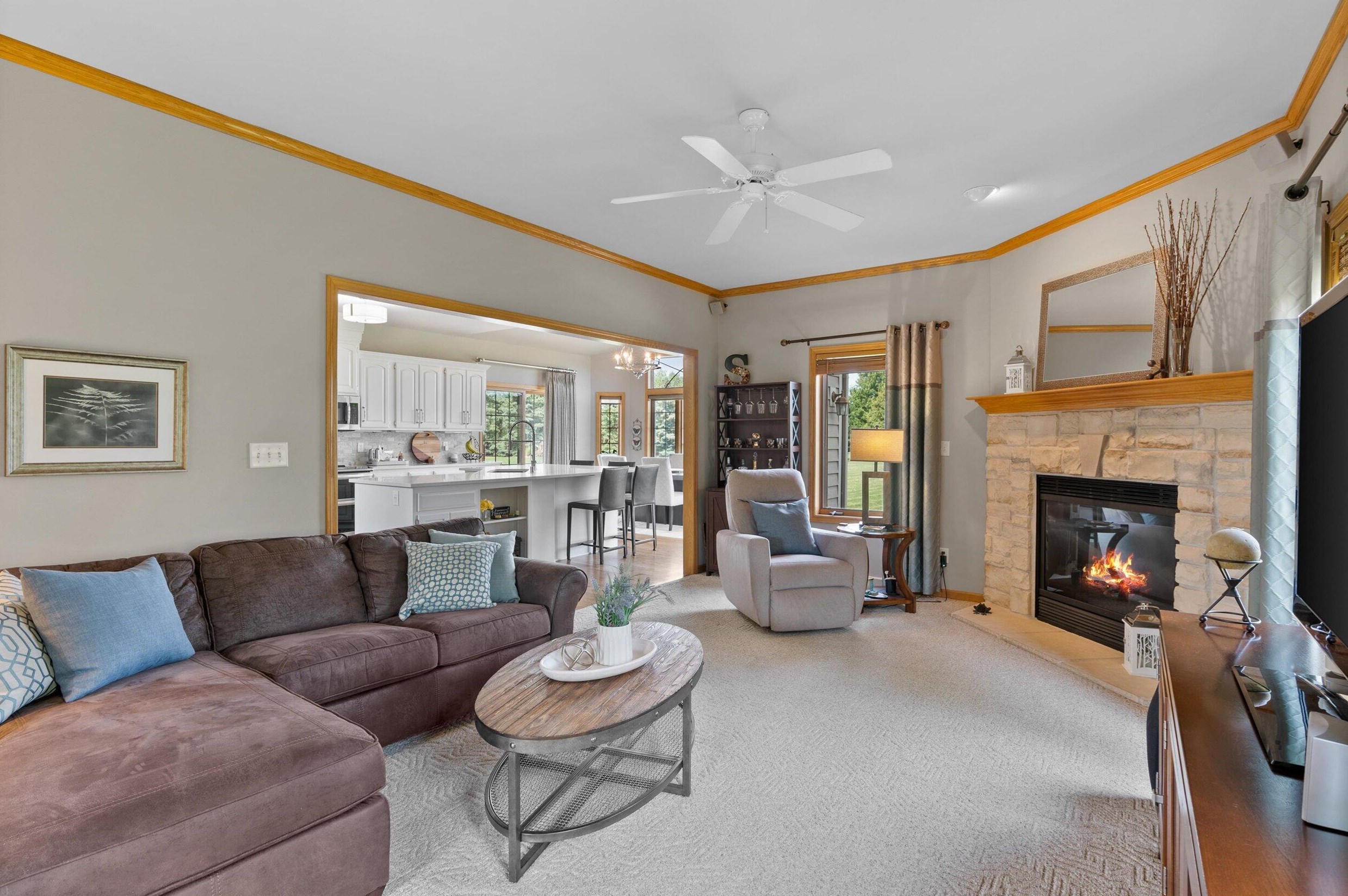 108 Long Mdw Dr, Chenequa WI 53029-2904 exterior