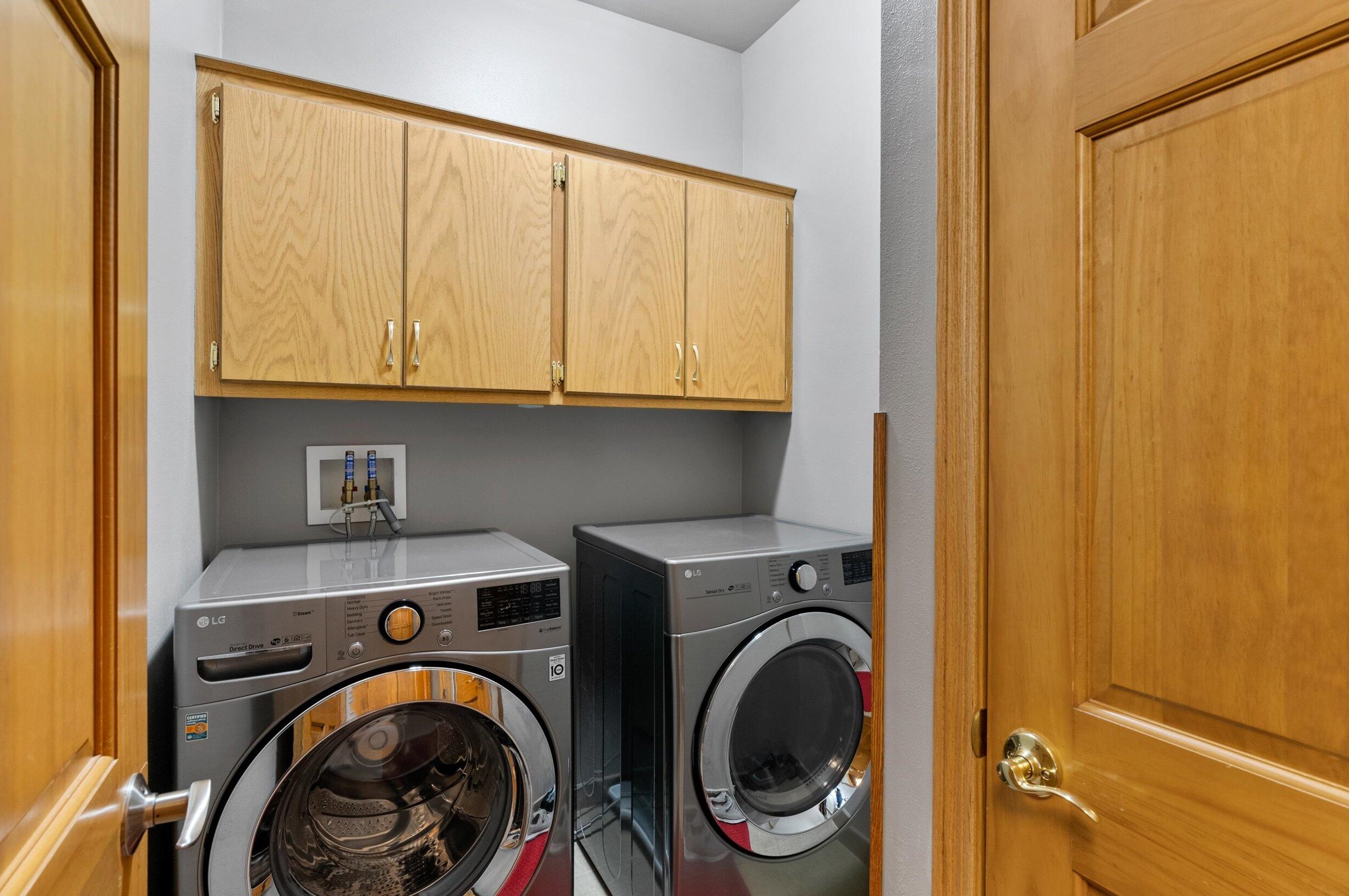 108 Long Mdw Dr, Chenequa WI 53029-2904 exterior