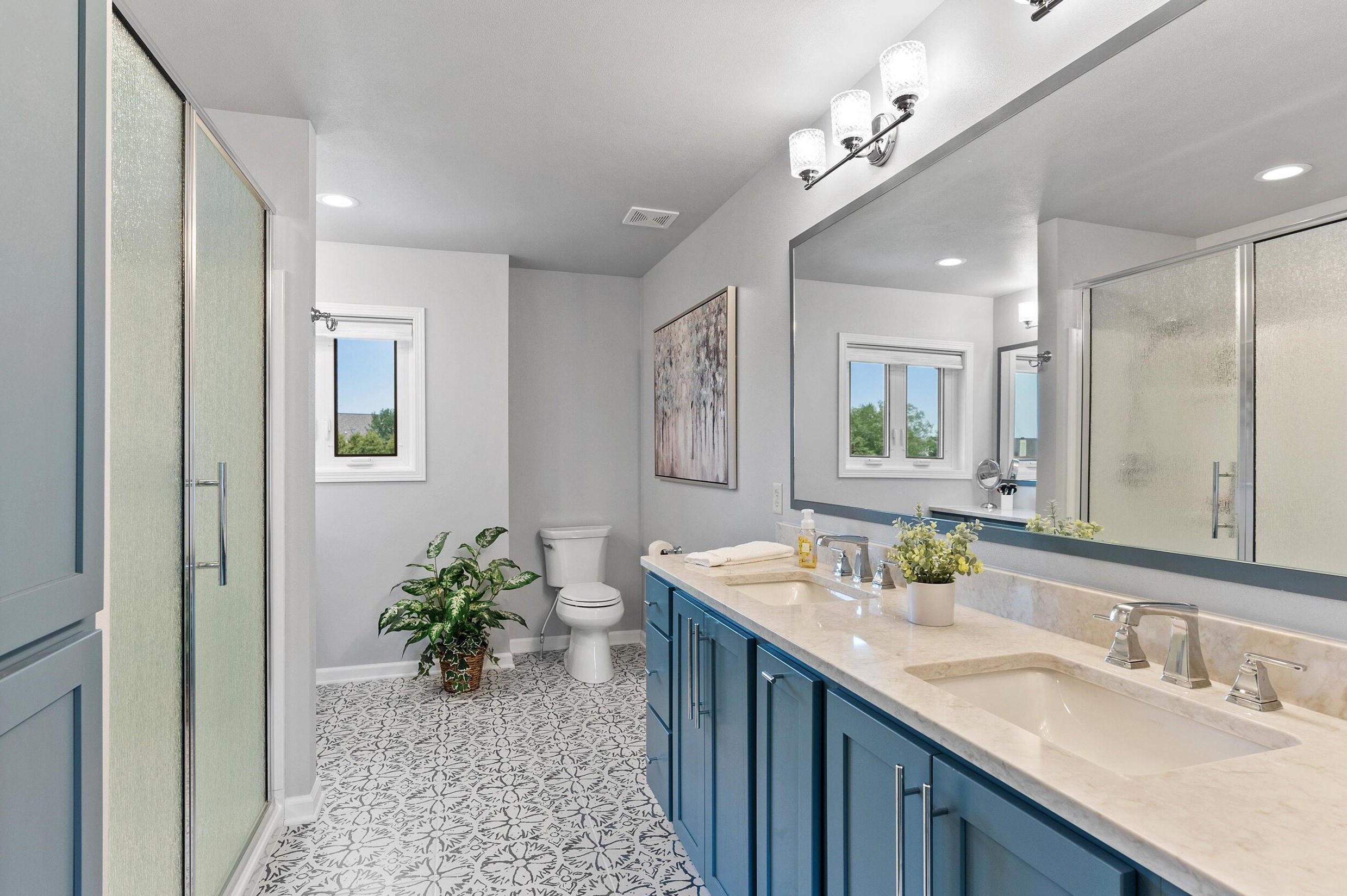 108 Long Mdw Dr, Chenequa WI 53029-2904 exterior