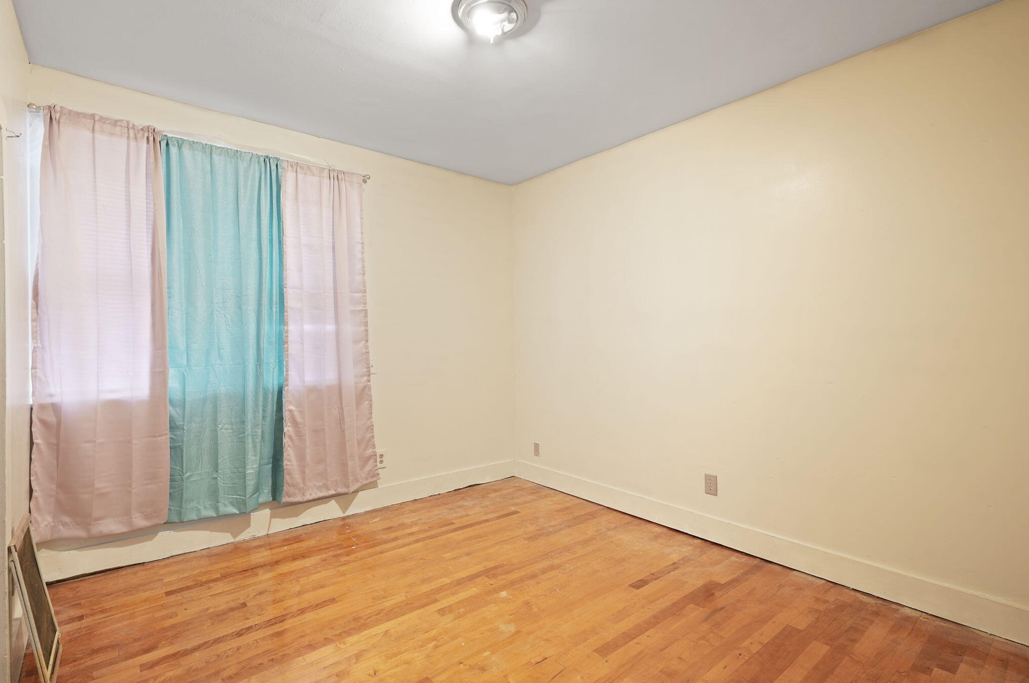 2608 N 36th St, Milwaukee, WI 53210