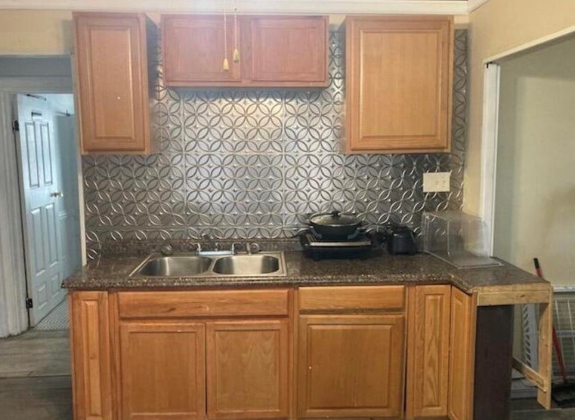 3014 N 41st St, Milwaukee, WI 53210