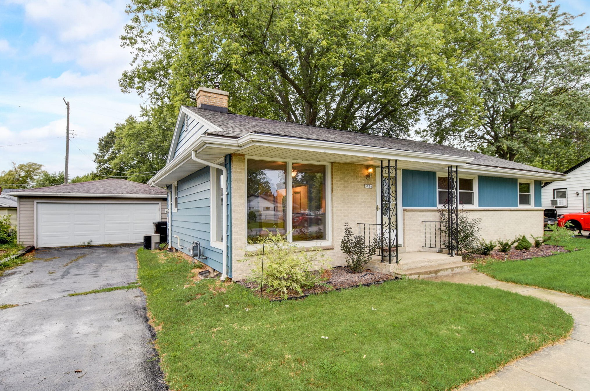 3434 Elderberry Rd, Racine, WI 53402-1051