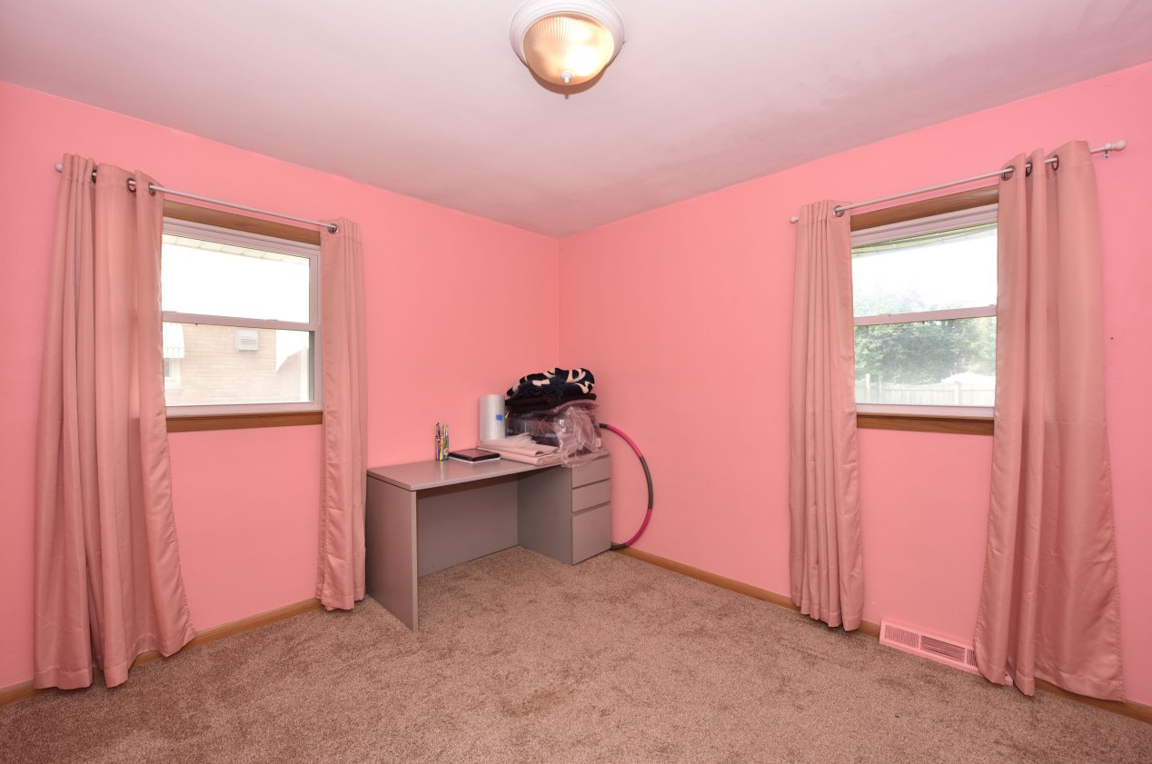 6520 Bottsford Ave, Milwaukee WI 53220-3446 exterior